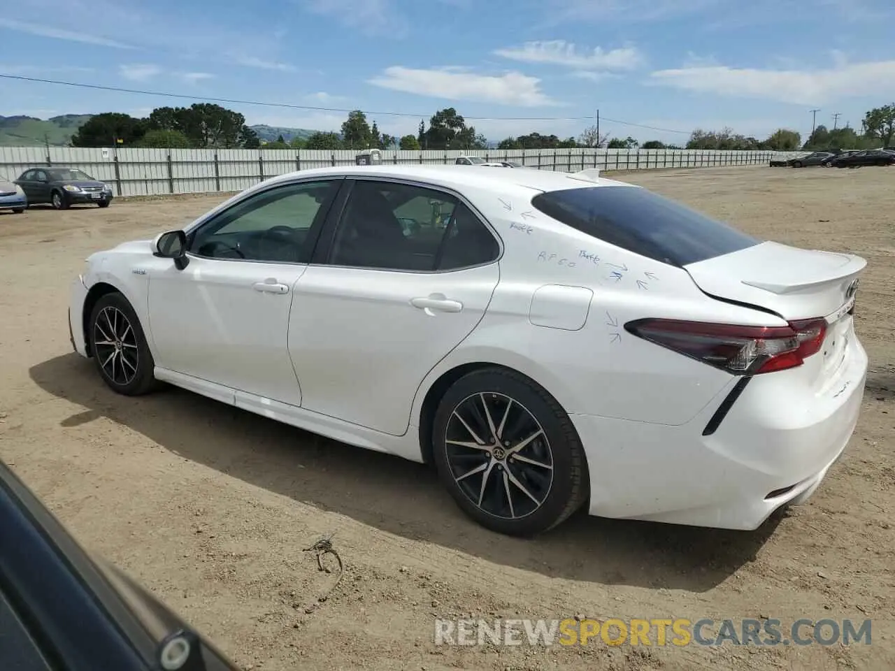 2 Photograph of a damaged car 4T1G31AK2MU028792 TOYOTA CAMRY 2021