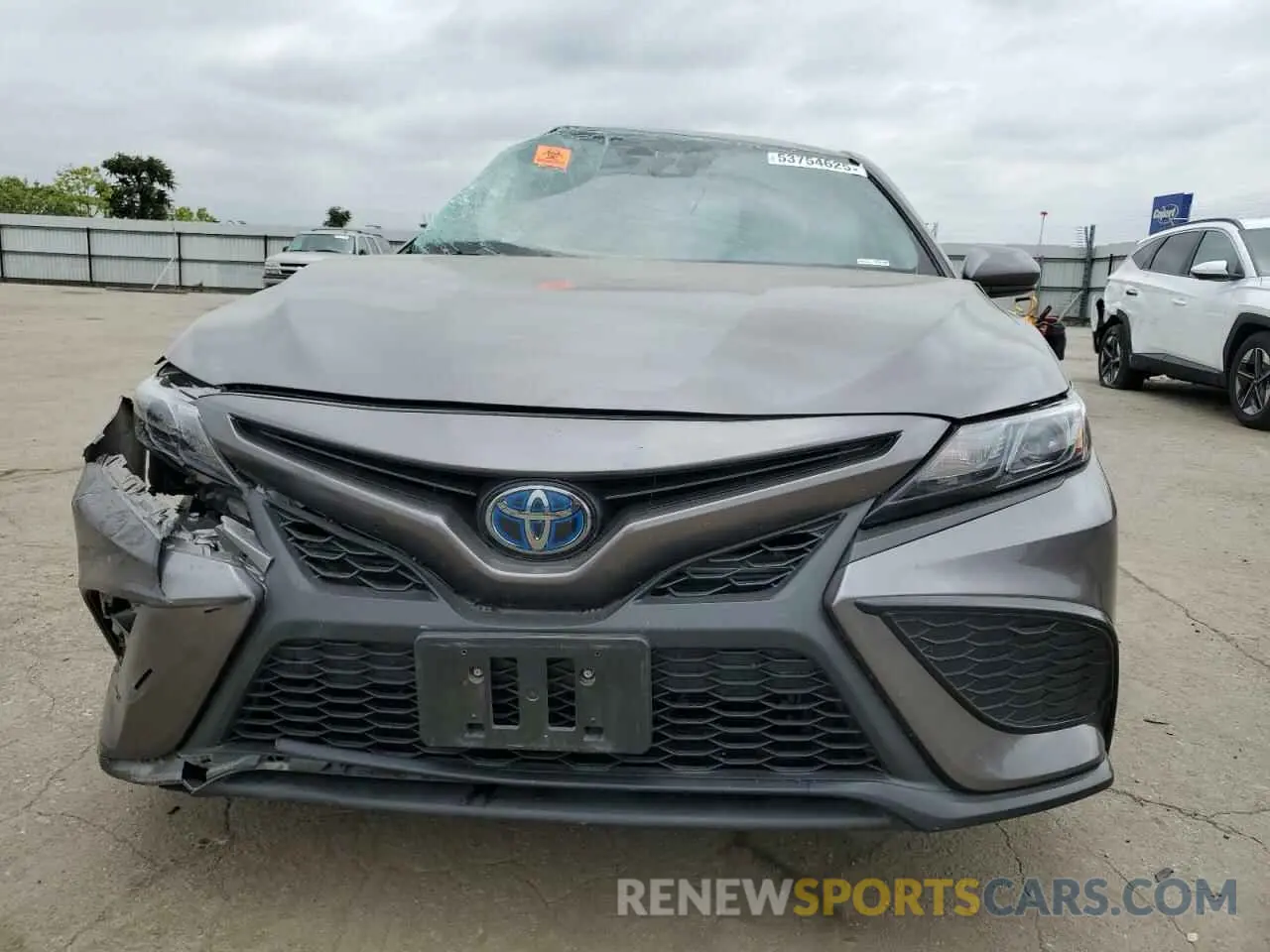 5 Photograph of a damaged car 4T1G31AK2MU555974 TOYOTA CAMRY 2021