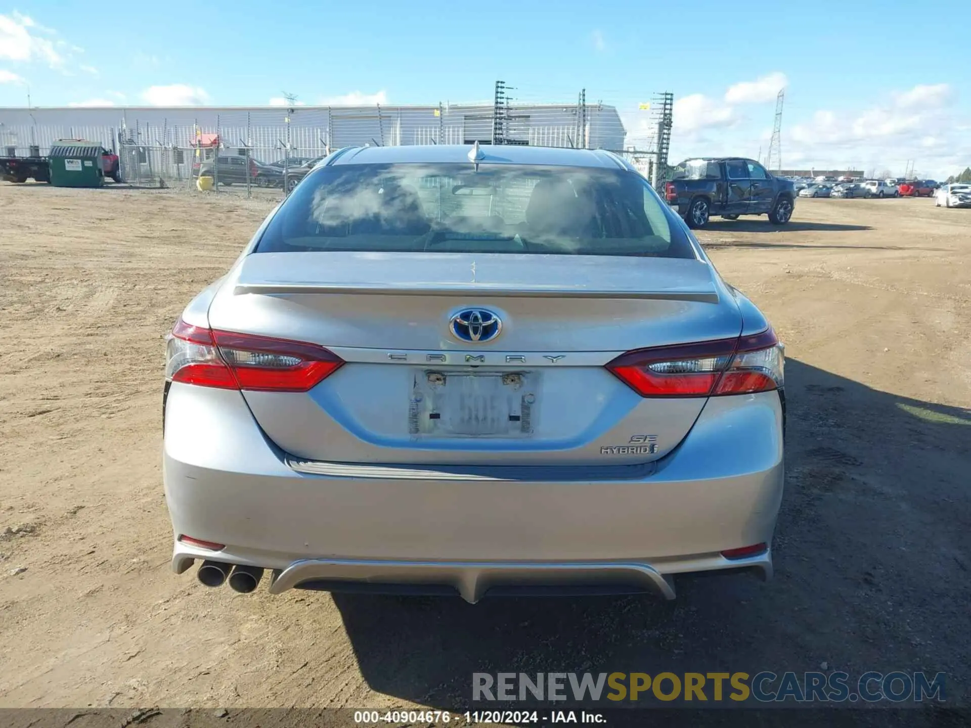 17 Photograph of a damaged car 4T1G31AK3MU559645 TOYOTA CAMRY 2021