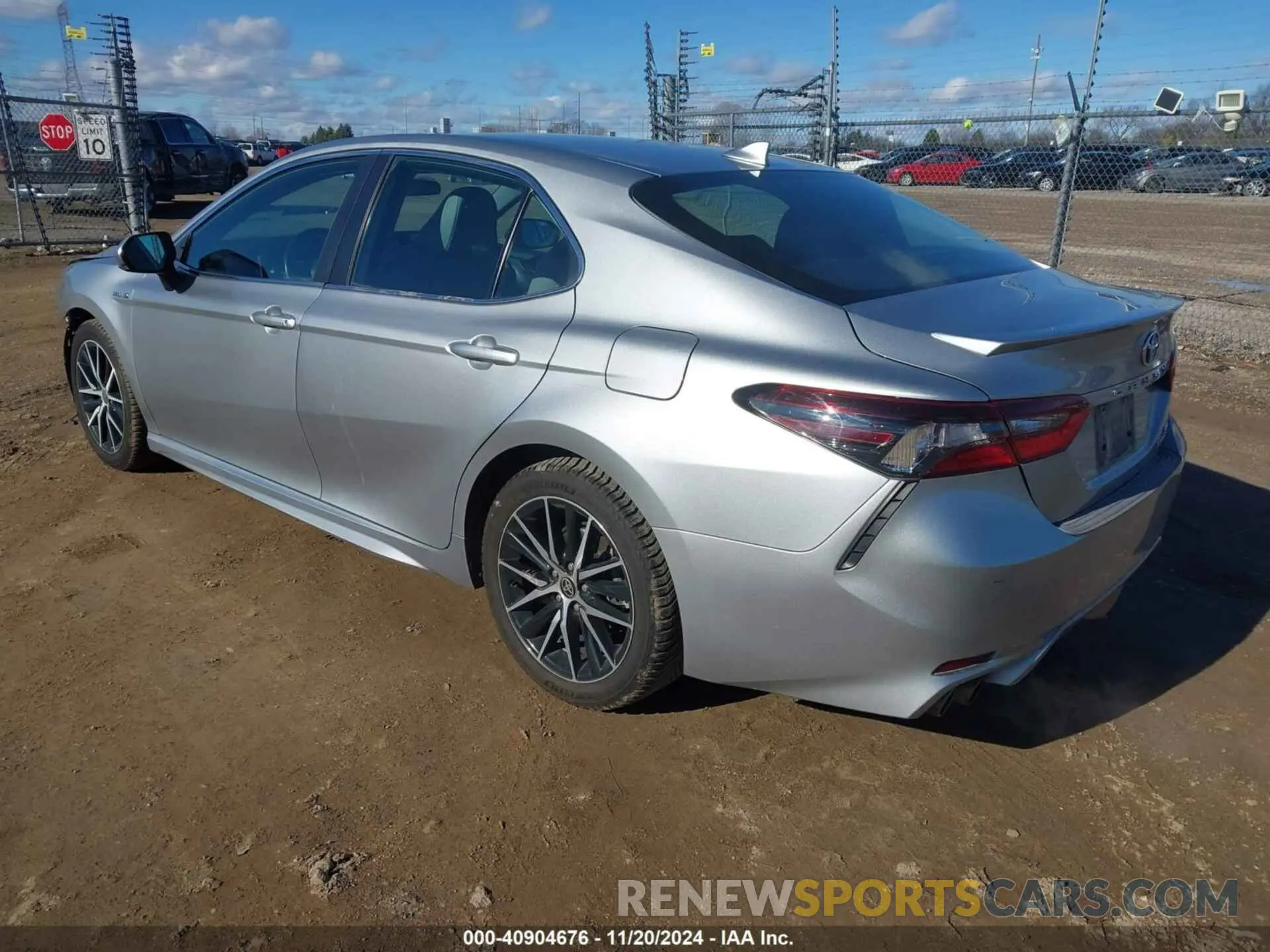 3 Photograph of a damaged car 4T1G31AK3MU559645 TOYOTA CAMRY 2021
