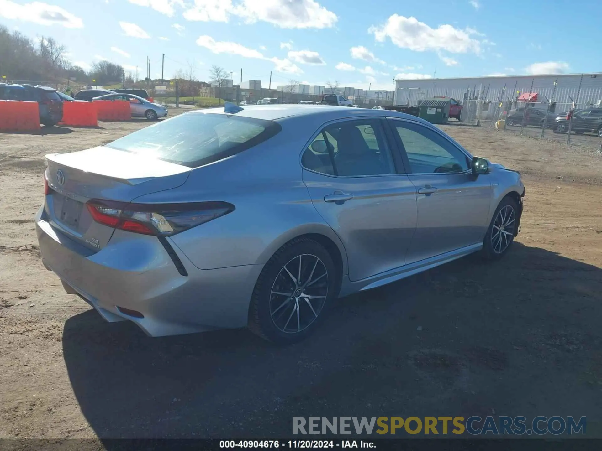 4 Photograph of a damaged car 4T1G31AK3MU559645 TOYOTA CAMRY 2021