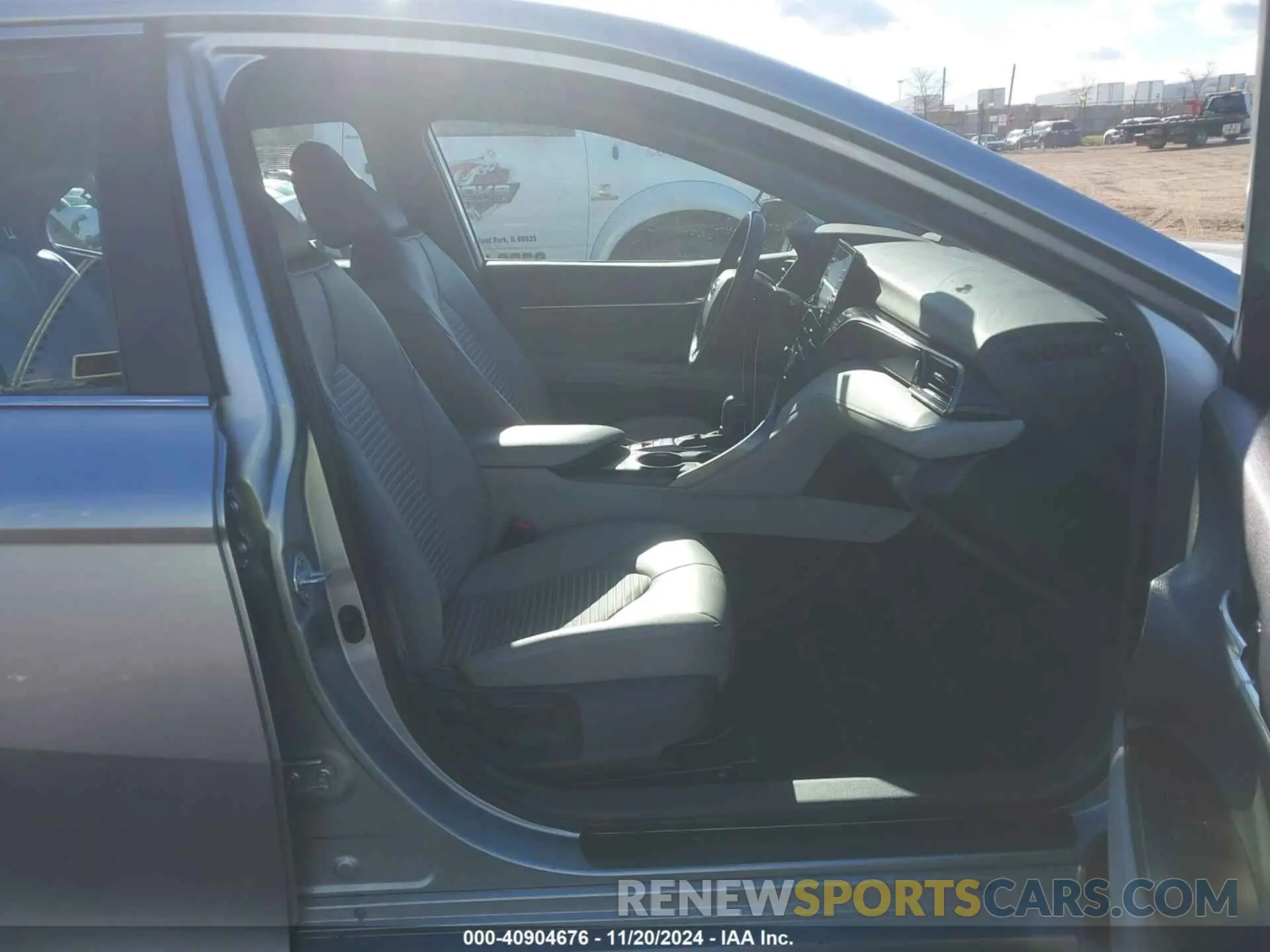5 Photograph of a damaged car 4T1G31AK3MU559645 TOYOTA CAMRY 2021