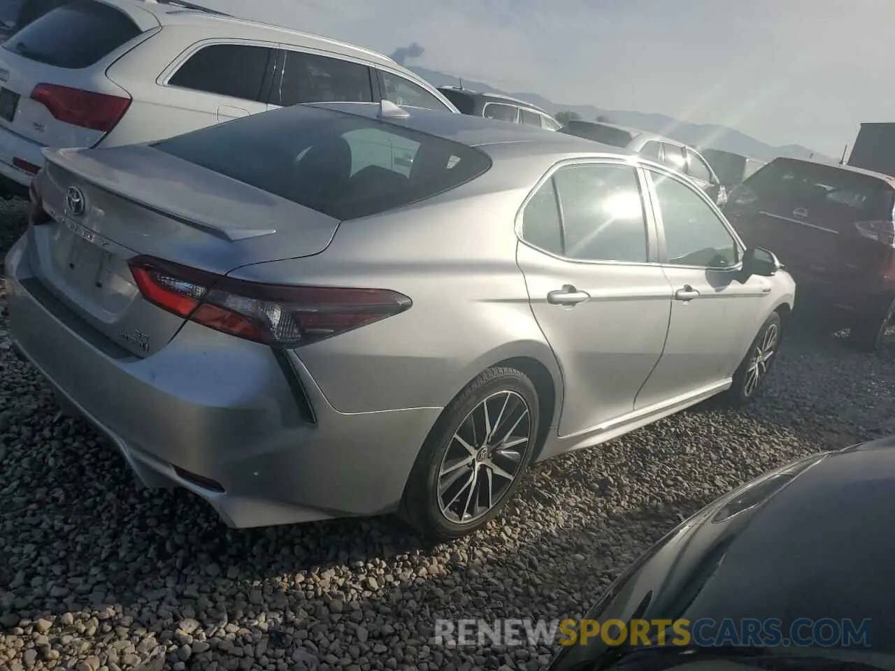 3 Photograph of a damaged car 4T1G31AK4MU567222 TOYOTA CAMRY 2021