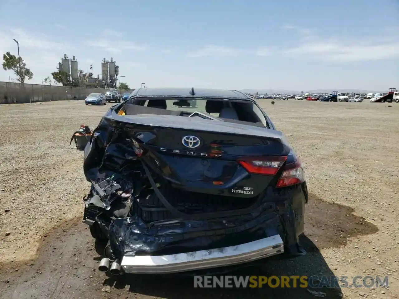 9 Photograph of a damaged car 4T1G31AK5MU565401 TOYOTA CAMRY 2021