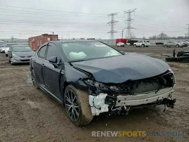 11 Photograph of a damaged car 4T1G31AK7MU553167 TOYOTA CAMRY 2021
