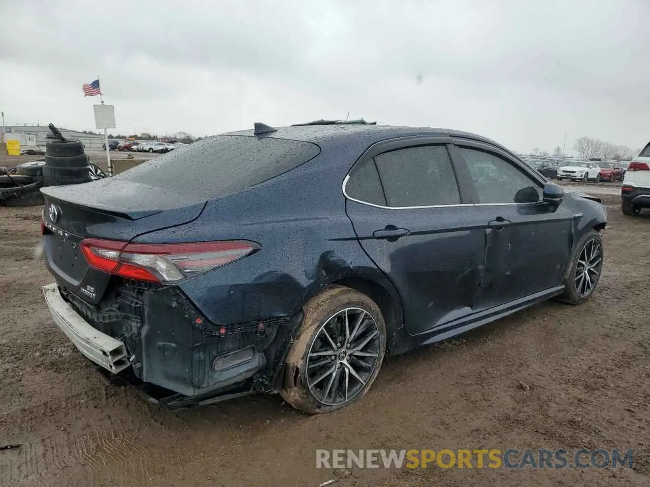 3 Photograph of a damaged car 4T1G31AK7MU553167 TOYOTA CAMRY 2021