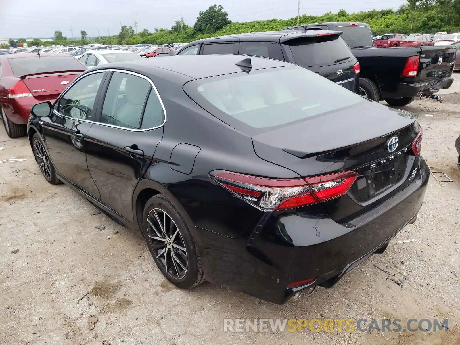 3 Photograph of a damaged car 4T1G31AK9MU020432 TOYOTA CAMRY 2021