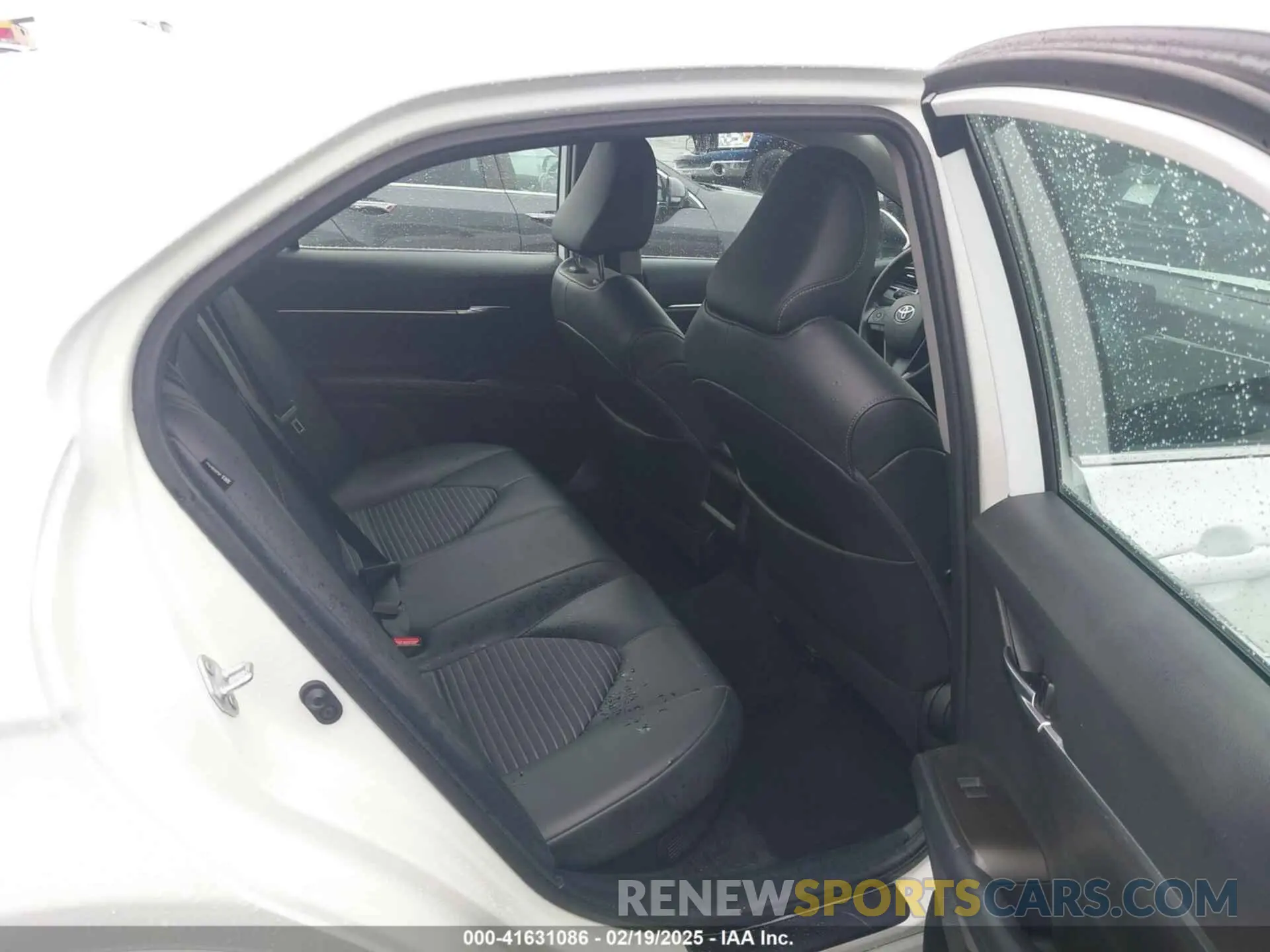 8 Photograph of a damaged car 4T1G31AKXMU024571 TOYOTA CAMRY 2021