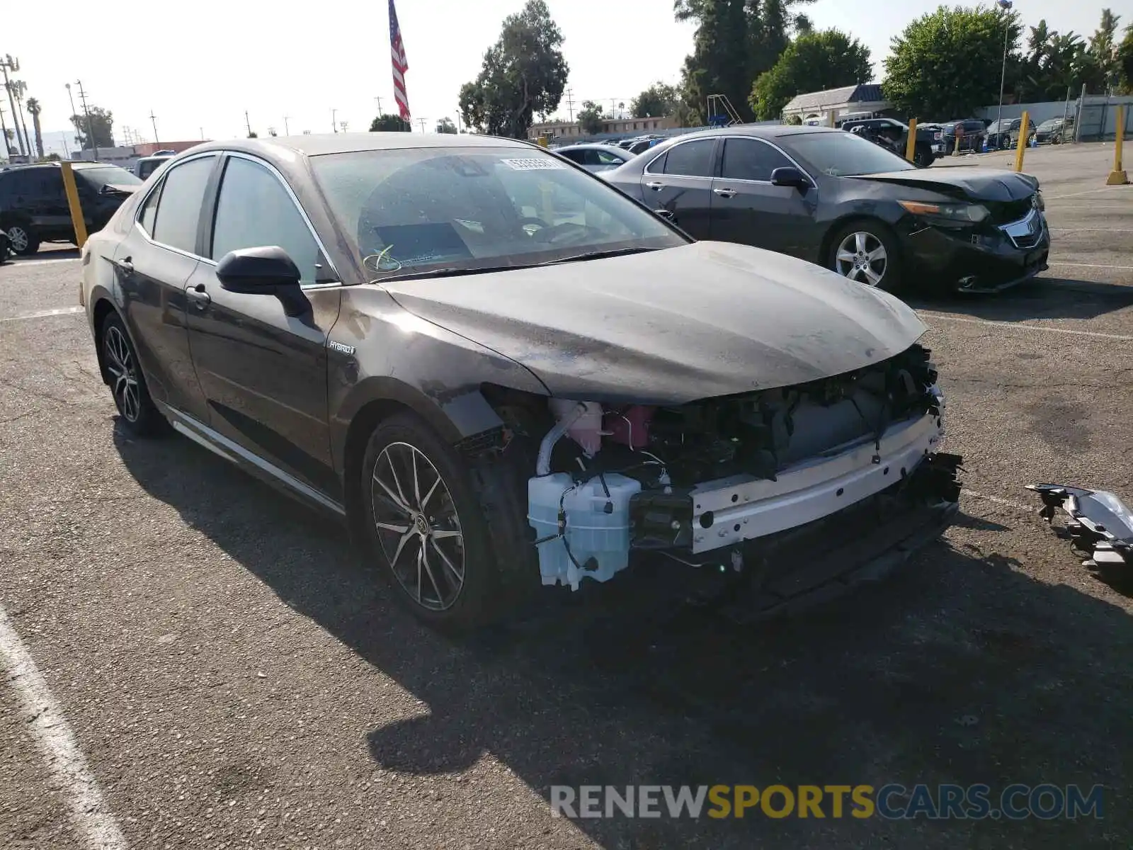 1 Photograph of a damaged car 4T1G31AKXMU026675 TOYOTA CAMRY 2021