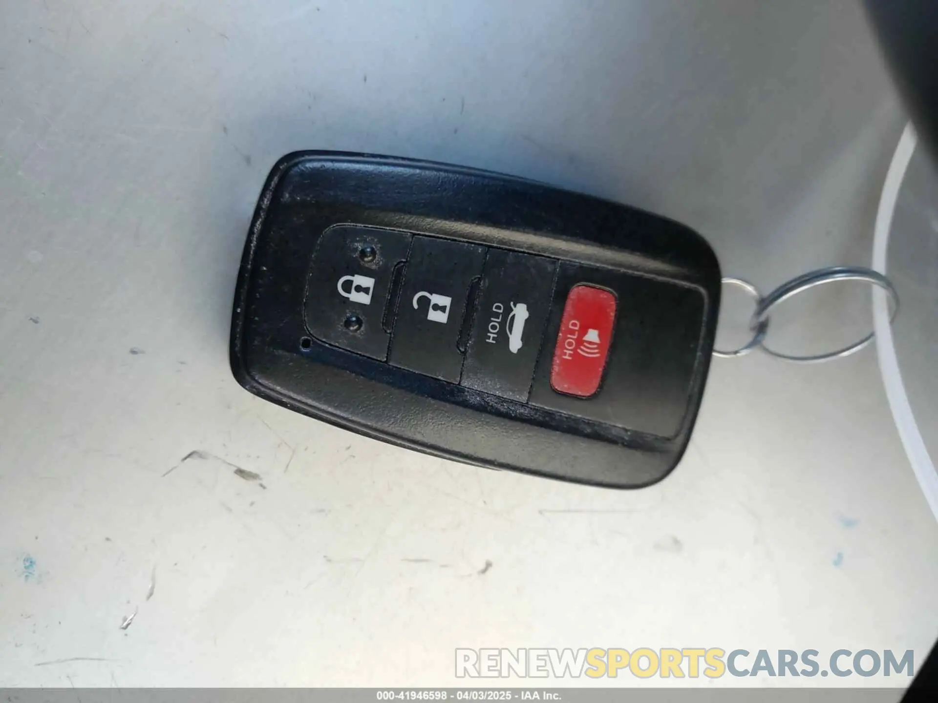 11 Photograph of a damaged car 4T1G31AKXMU028863 TOYOTA CAMRY 2021