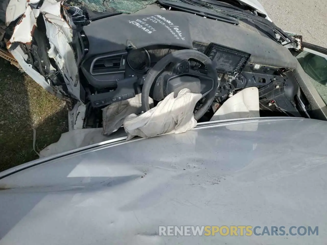 8 Photograph of a damaged car 4T1G31AKXMU555544 TOYOTA CAMRY 2021