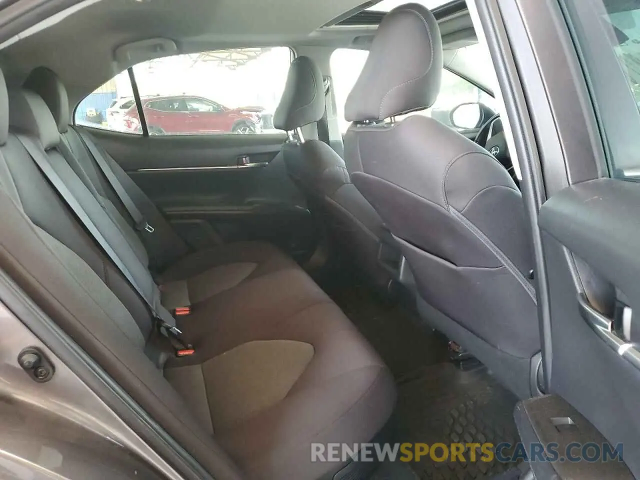 10 Photograph of a damaged car 4T1H31AK0MU559493 TOYOTA CAMRY 2021
