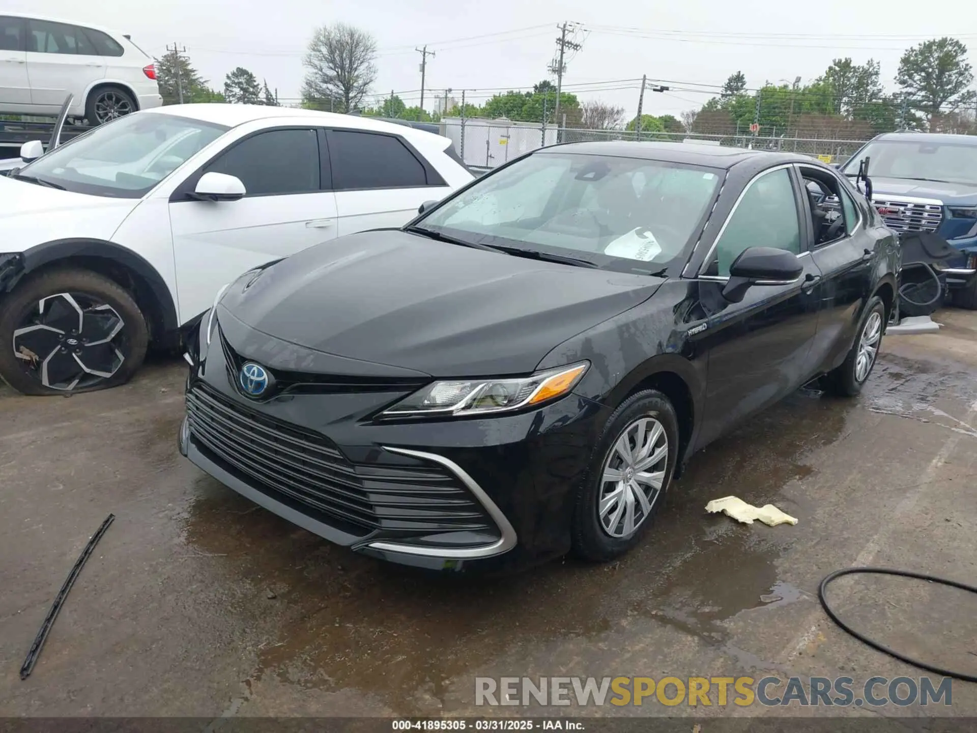 2 Photograph of a damaged car 4T1H31AK2MU558250 TOYOTA CAMRY 2021