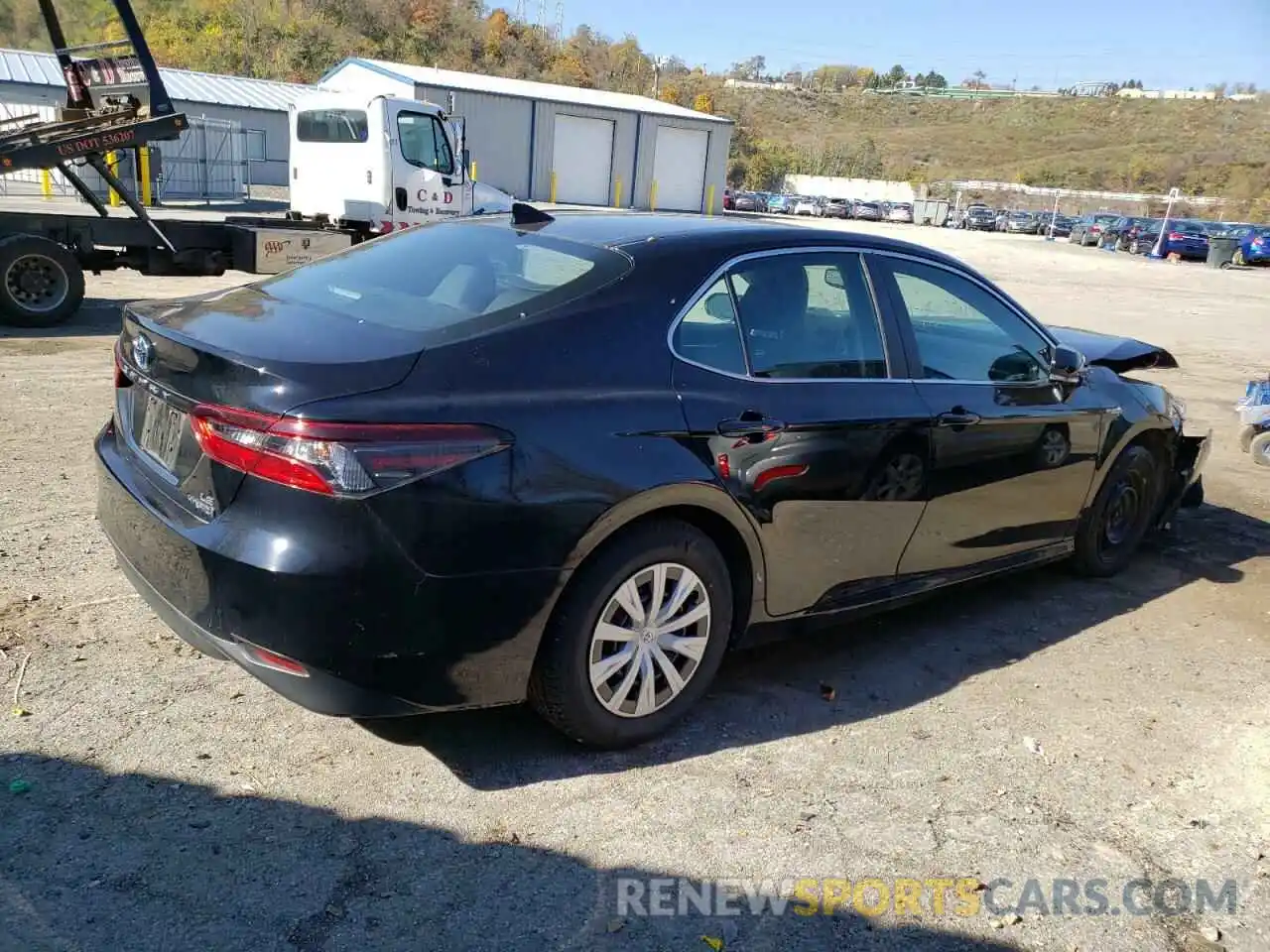 4 Photograph of a damaged car 4T1H31AK4MU553468 TOYOTA CAMRY 2021