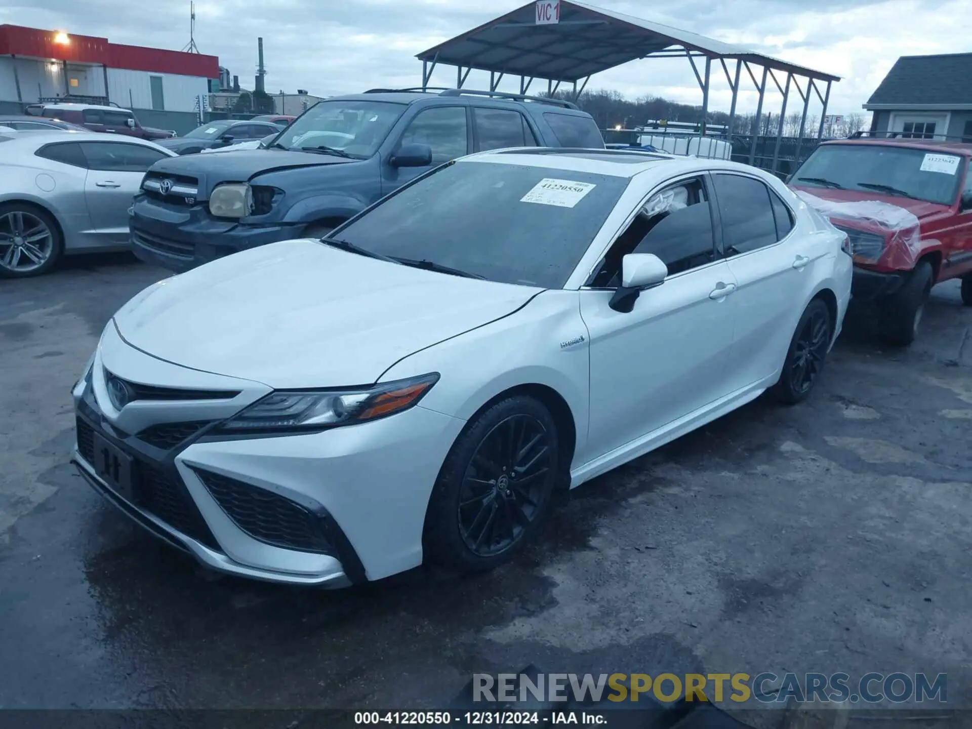 2 Photograph of a damaged car 4T1K31AK0MU552520 TOYOTA CAMRY 2021