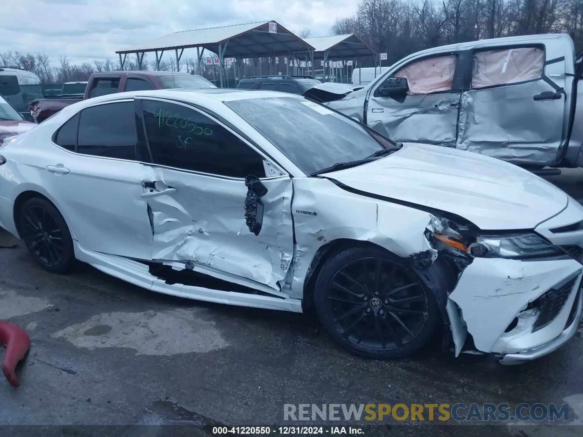 6 Photograph of a damaged car 4T1K31AK0MU552520 TOYOTA CAMRY 2021