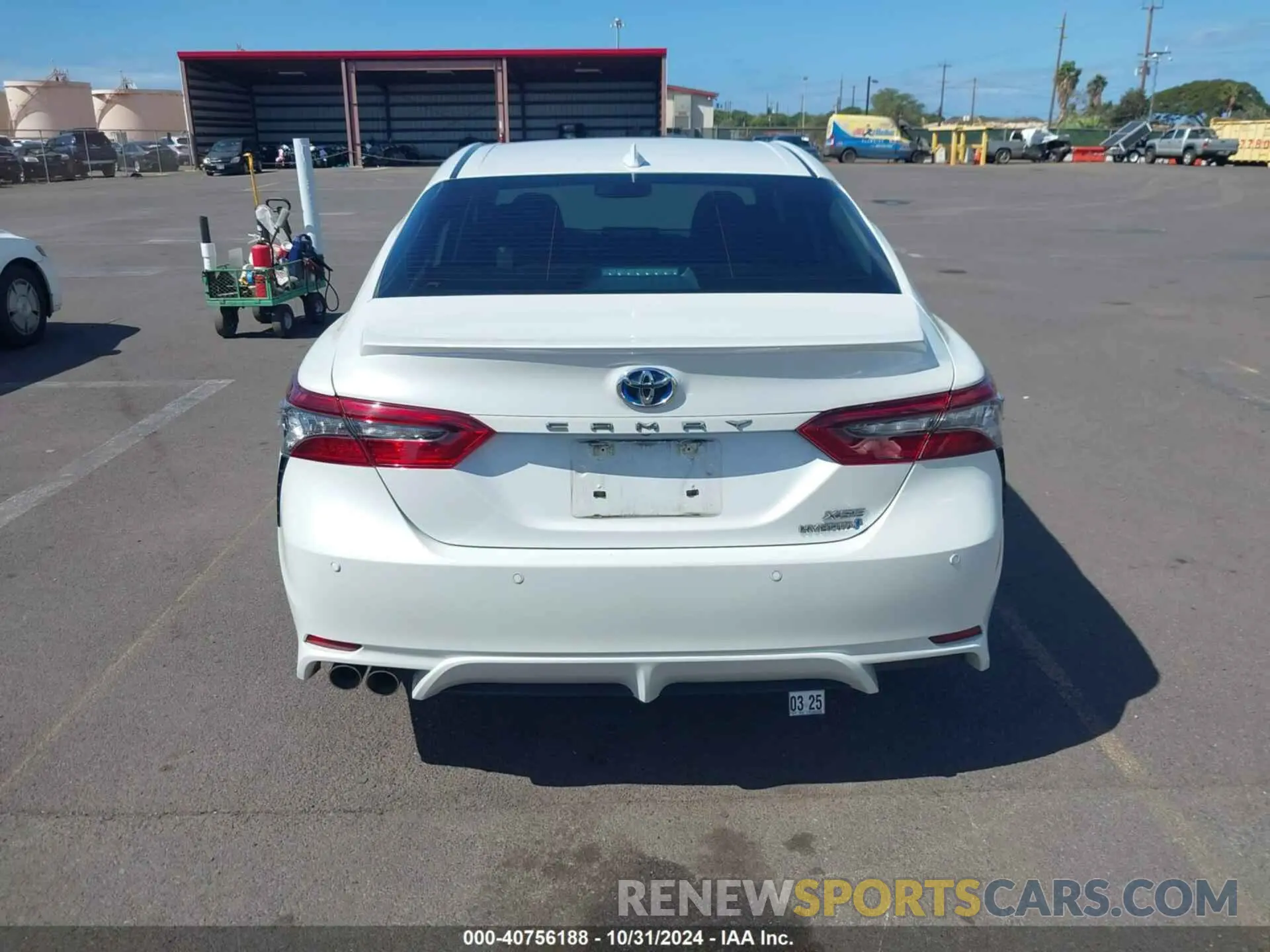 16 Photograph of a damaged car 4T1K31AK0MU554090 TOYOTA CAMRY 2021