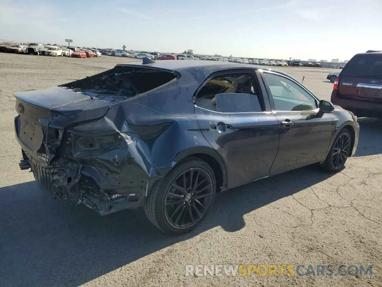 3 Photograph of a damaged car 4T1K31AK1MU022816 TOYOTA CAMRY 2021