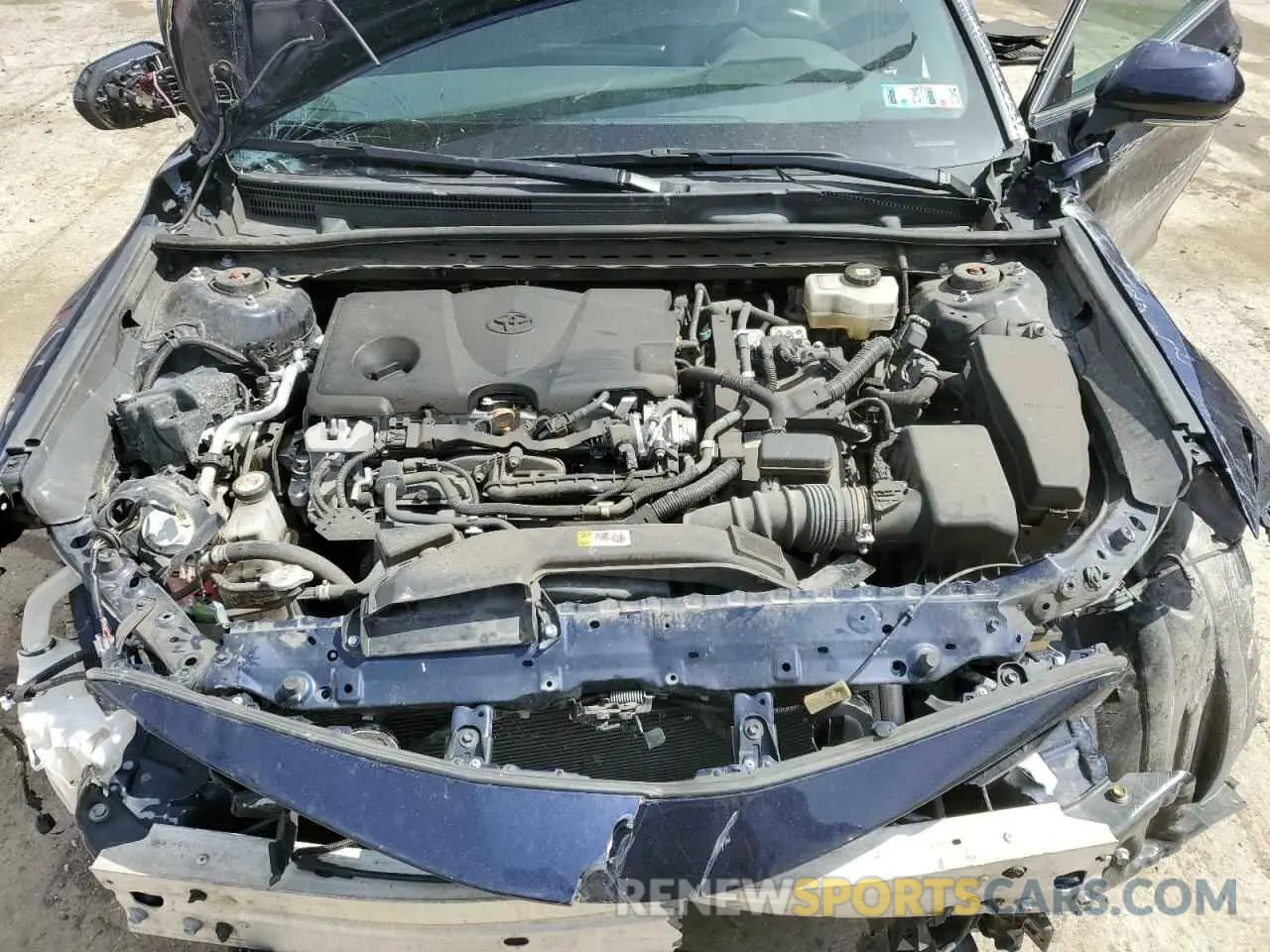11 Photograph of a damaged car 4T1K31AK1MU548153 TOYOTA CAMRY 2021