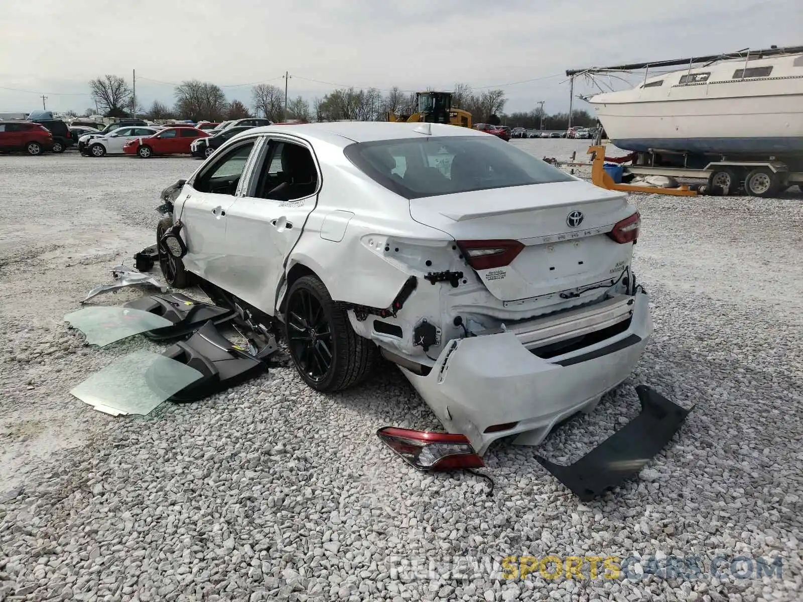 3 Photograph of a damaged car 4T1K31AK1MU552672 TOYOTA CAMRY 2021