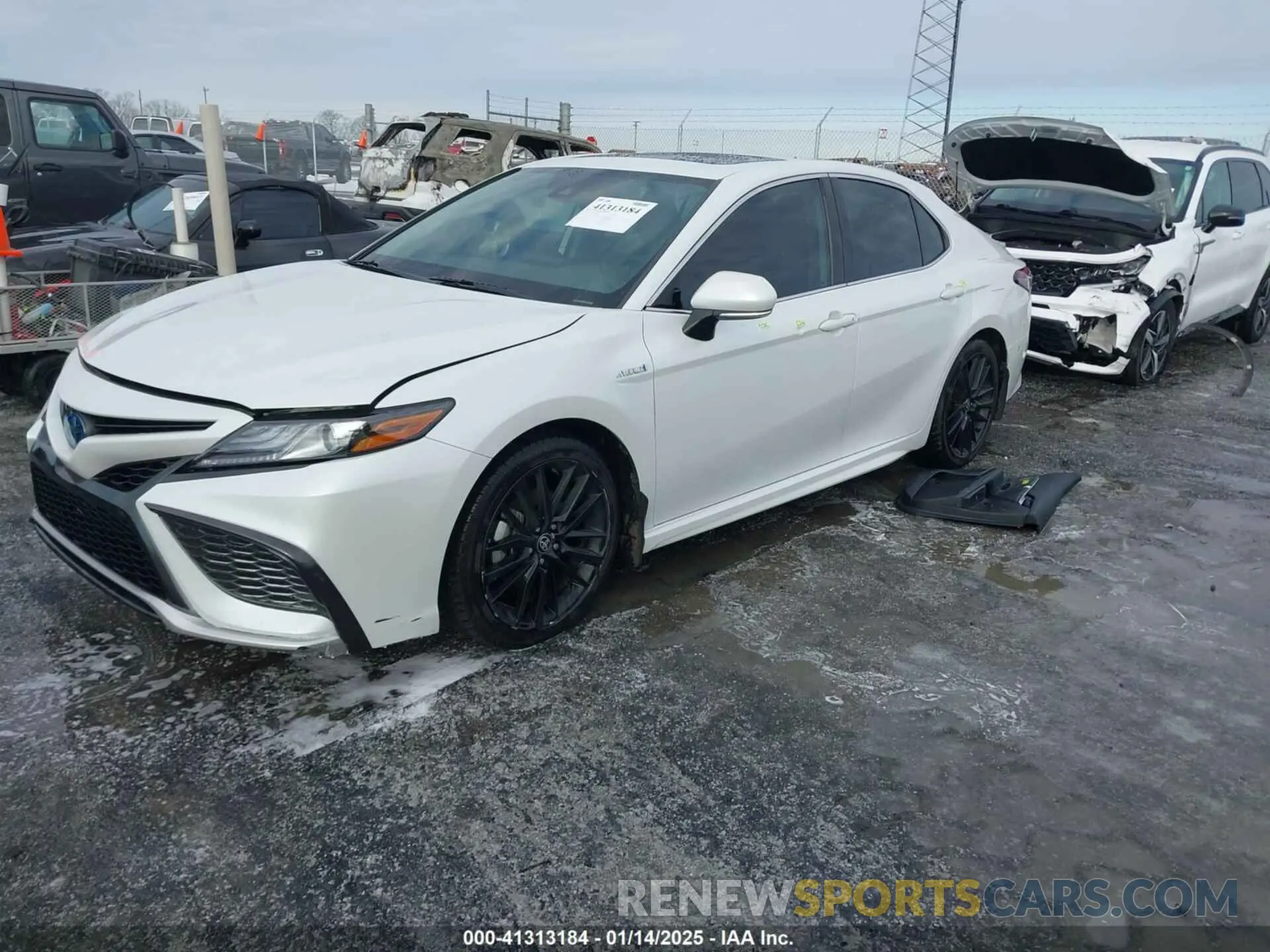 2 Photograph of a damaged car 4T1K31AK1MU564966 TOYOTA CAMRY 2021