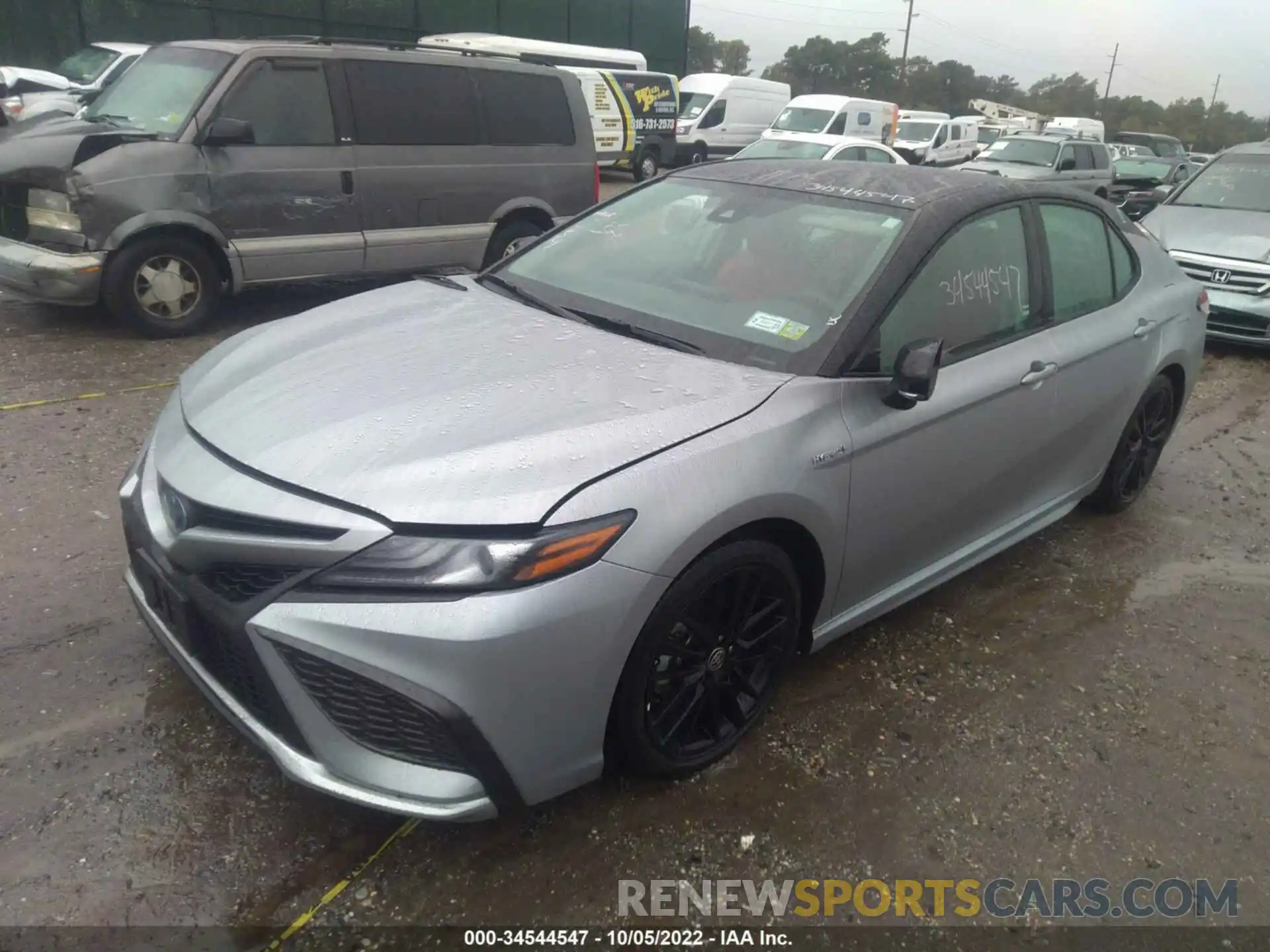 2 Photograph of a damaged car 4T1K31AK2MU020198 TOYOTA CAMRY 2021