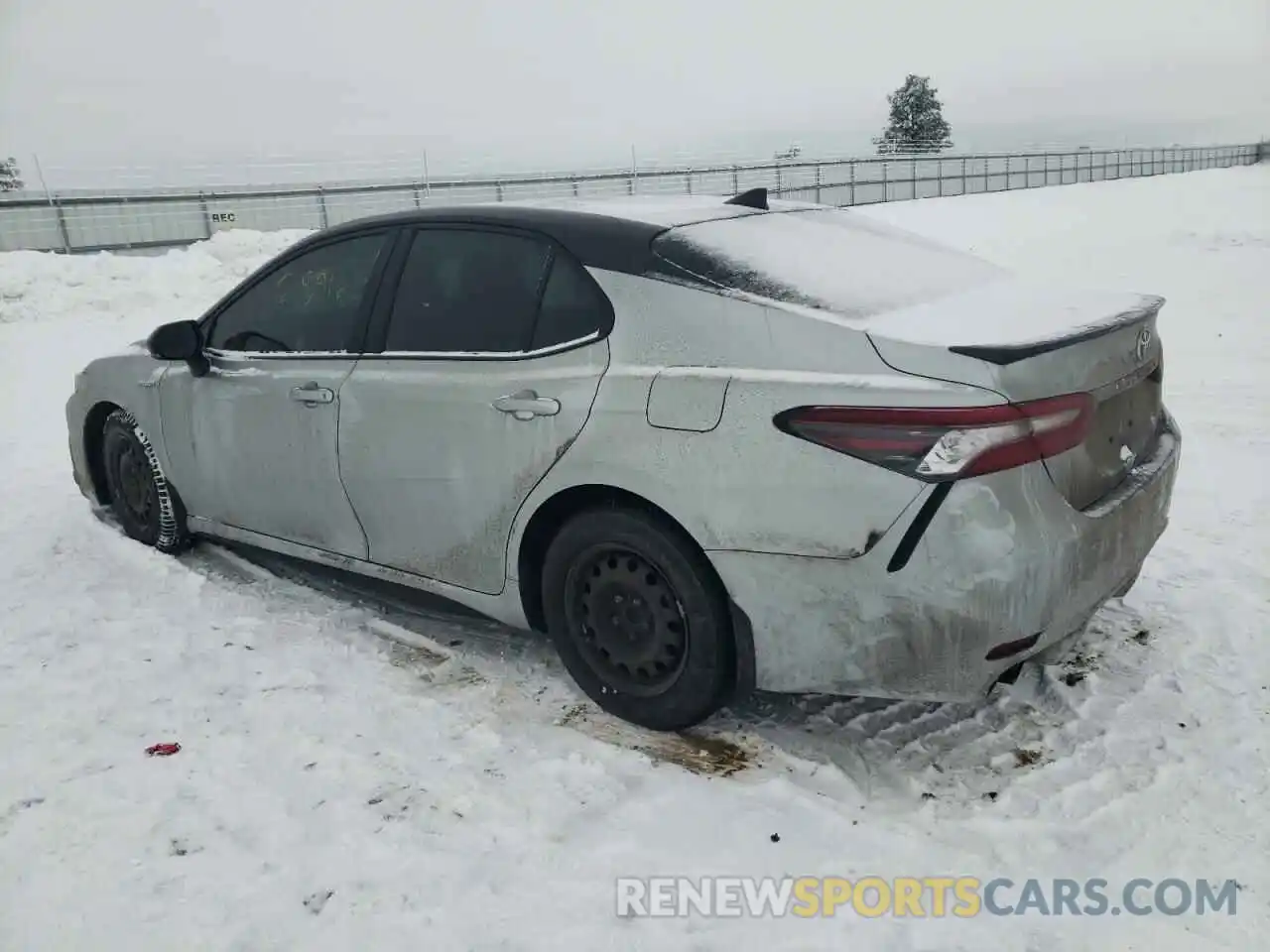 2 Photograph of a damaged car 4T1K31AK2MU020315 TOYOTA CAMRY 2021