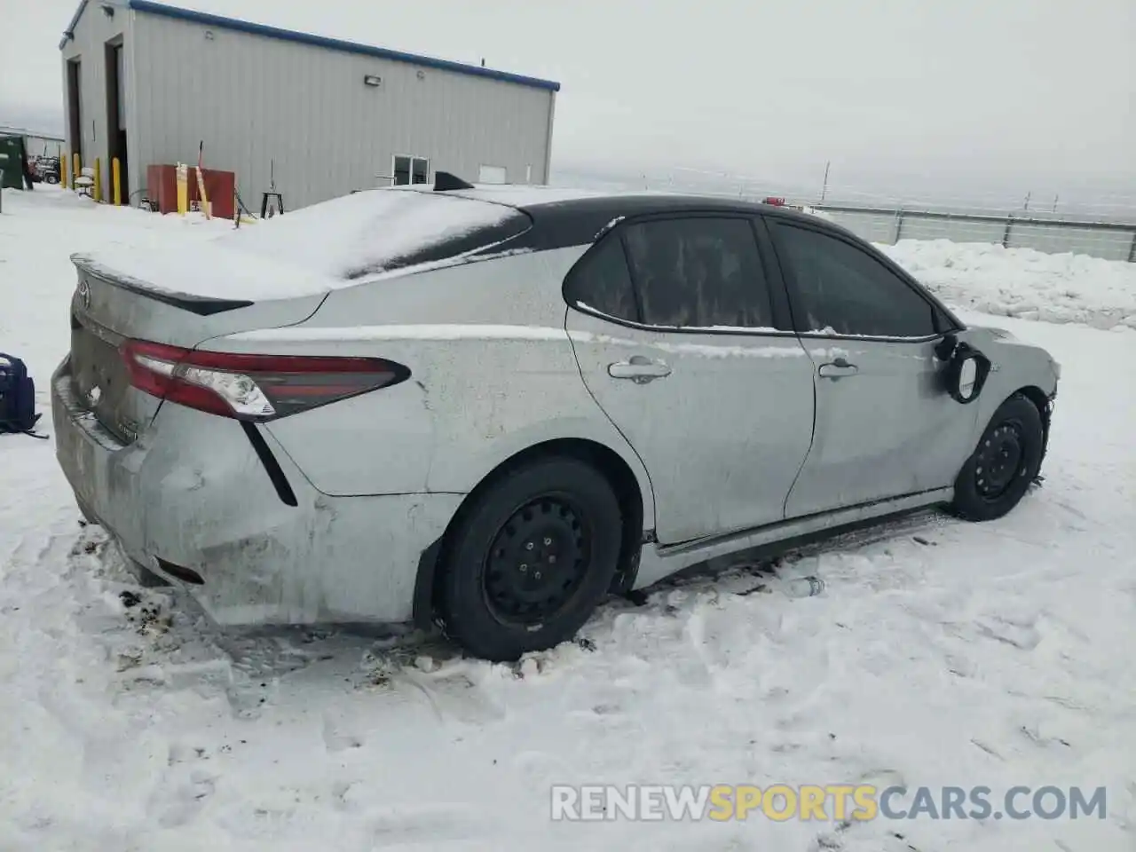 3 Photograph of a damaged car 4T1K31AK2MU020315 TOYOTA CAMRY 2021