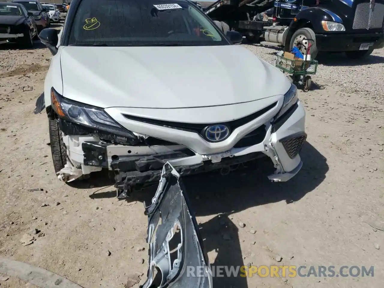 9 Photograph of a damaged car 4T1K31AK2MU020556 TOYOTA CAMRY 2021