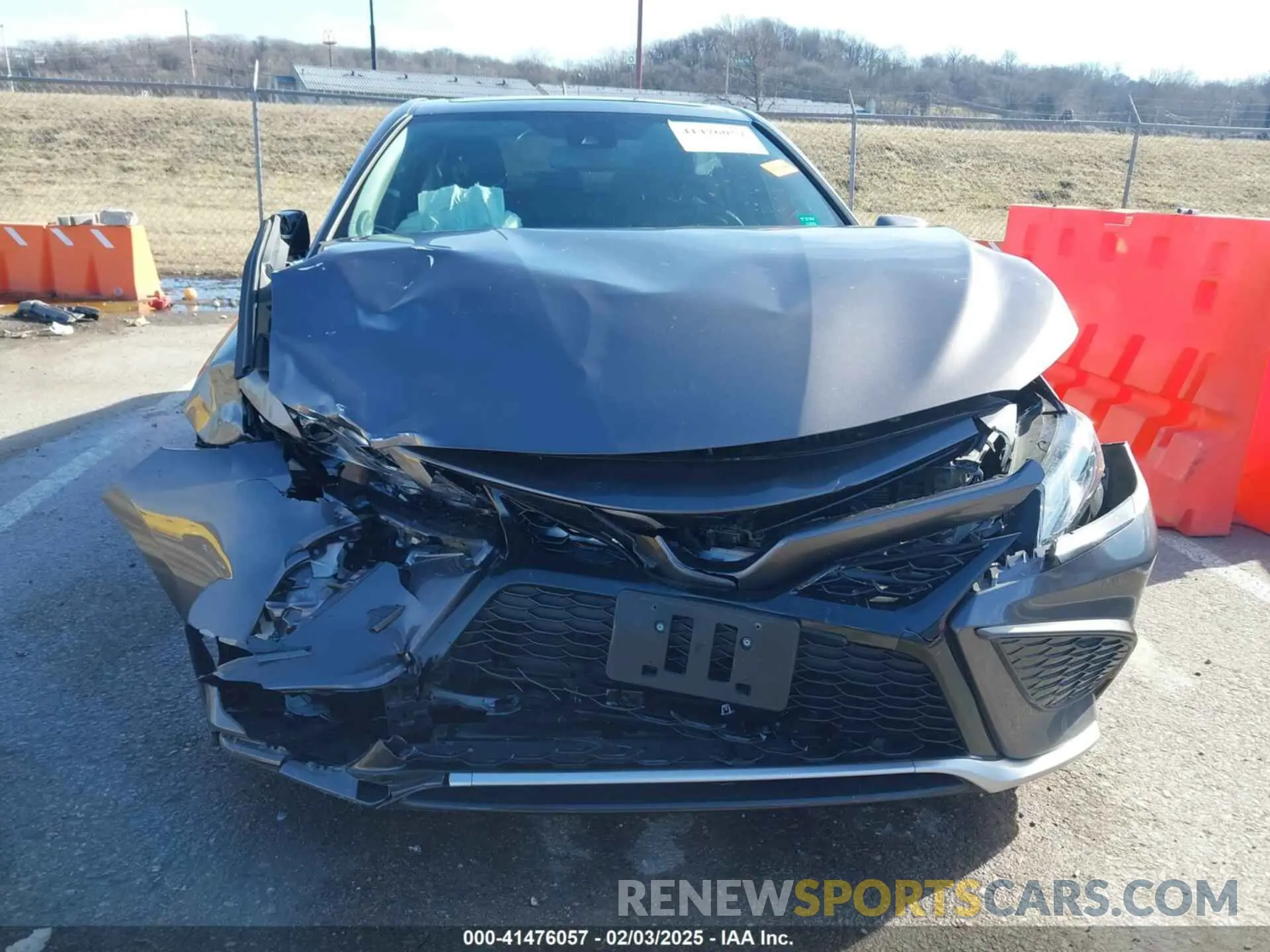 6 Photograph of a damaged car 4T1K31AK2MU023604 TOYOTA CAMRY 2021