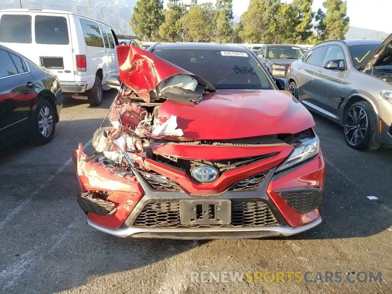 9 Photograph of a damaged car 4T1K31AK2MU024610 TOYOTA CAMRY 2021