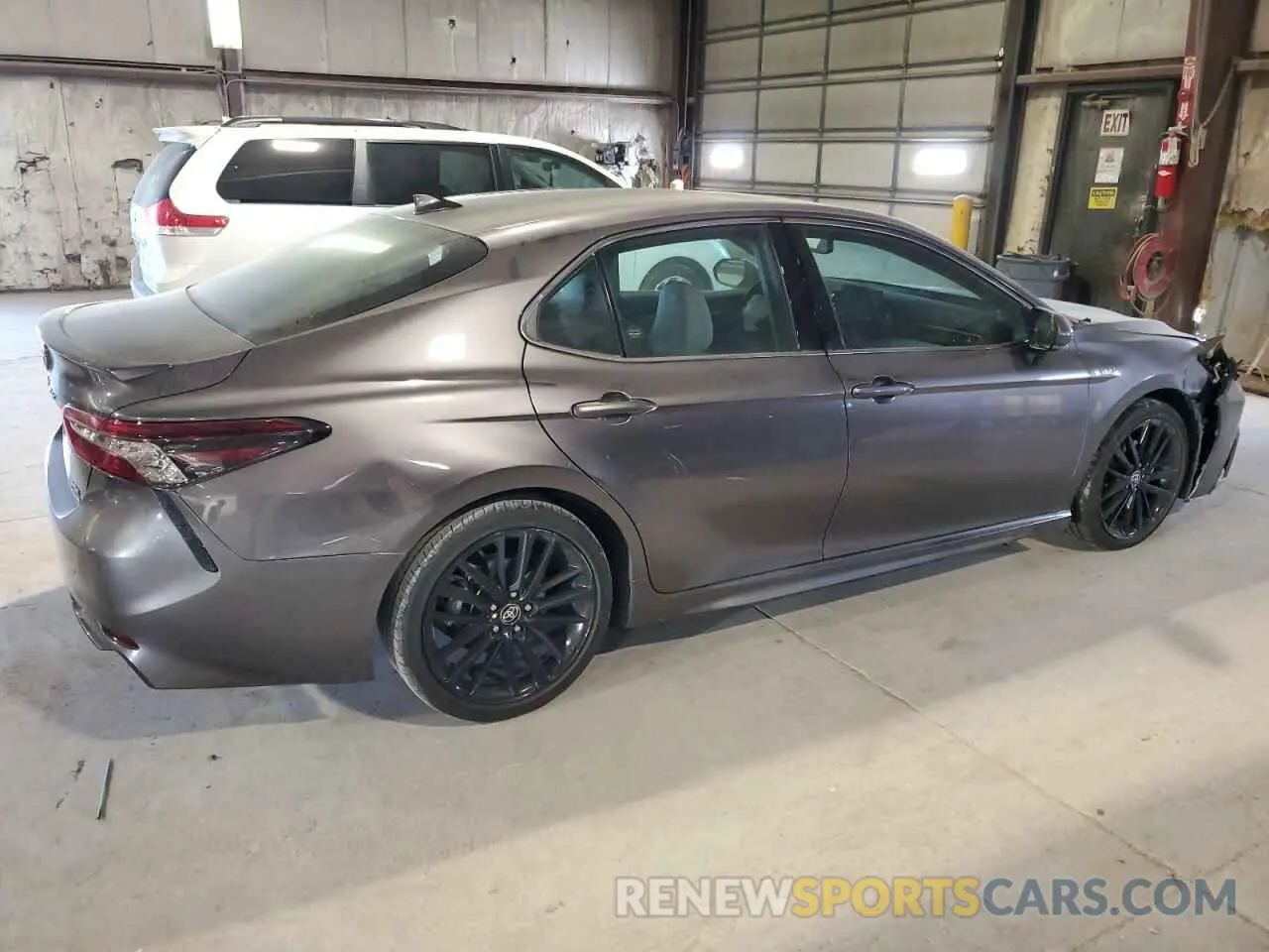 3 Photograph of a damaged car 4T1K31AK2MU029807 TOYOTA CAMRY 2021
