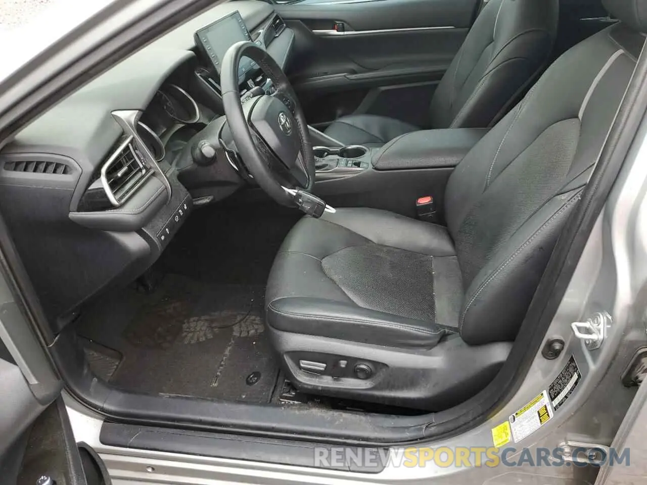 7 Photograph of a damaged car 4T1K31AK2MU029886 TOYOTA CAMRY 2021