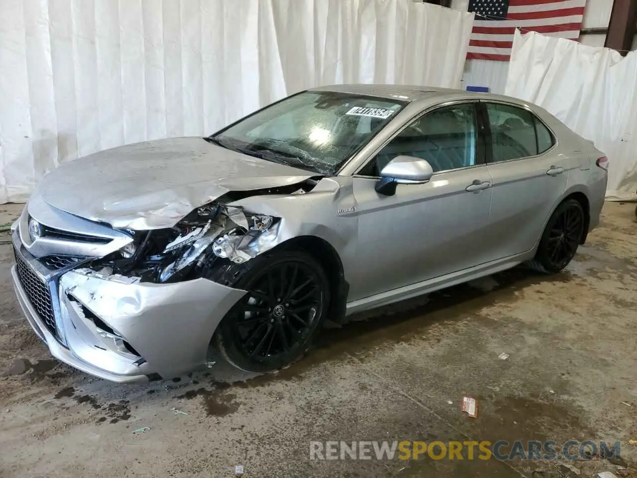 1 Photograph of a damaged car 4T1K31AK2MU560781 TOYOTA CAMRY 2021