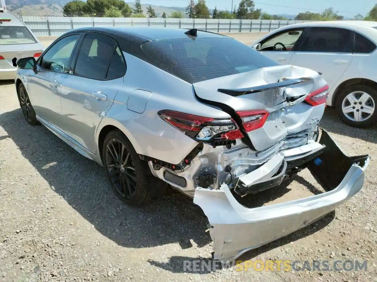 3 Photograph of a damaged car 4T1K31AK5MU021264 TOYOTA CAMRY 2021