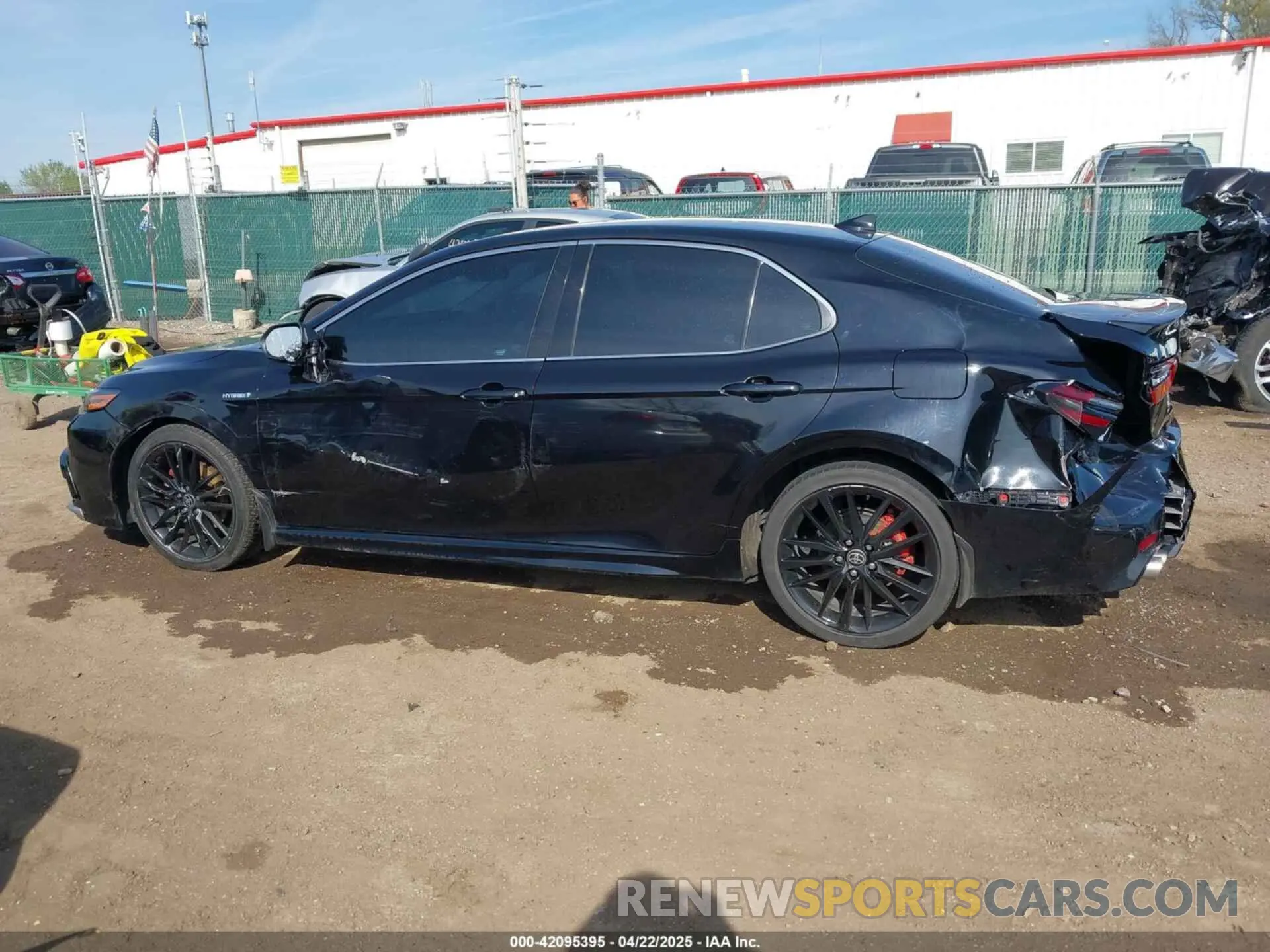 14 Photograph of a damaged car 4T1K31AK5MU024696 TOYOTA CAMRY 2021