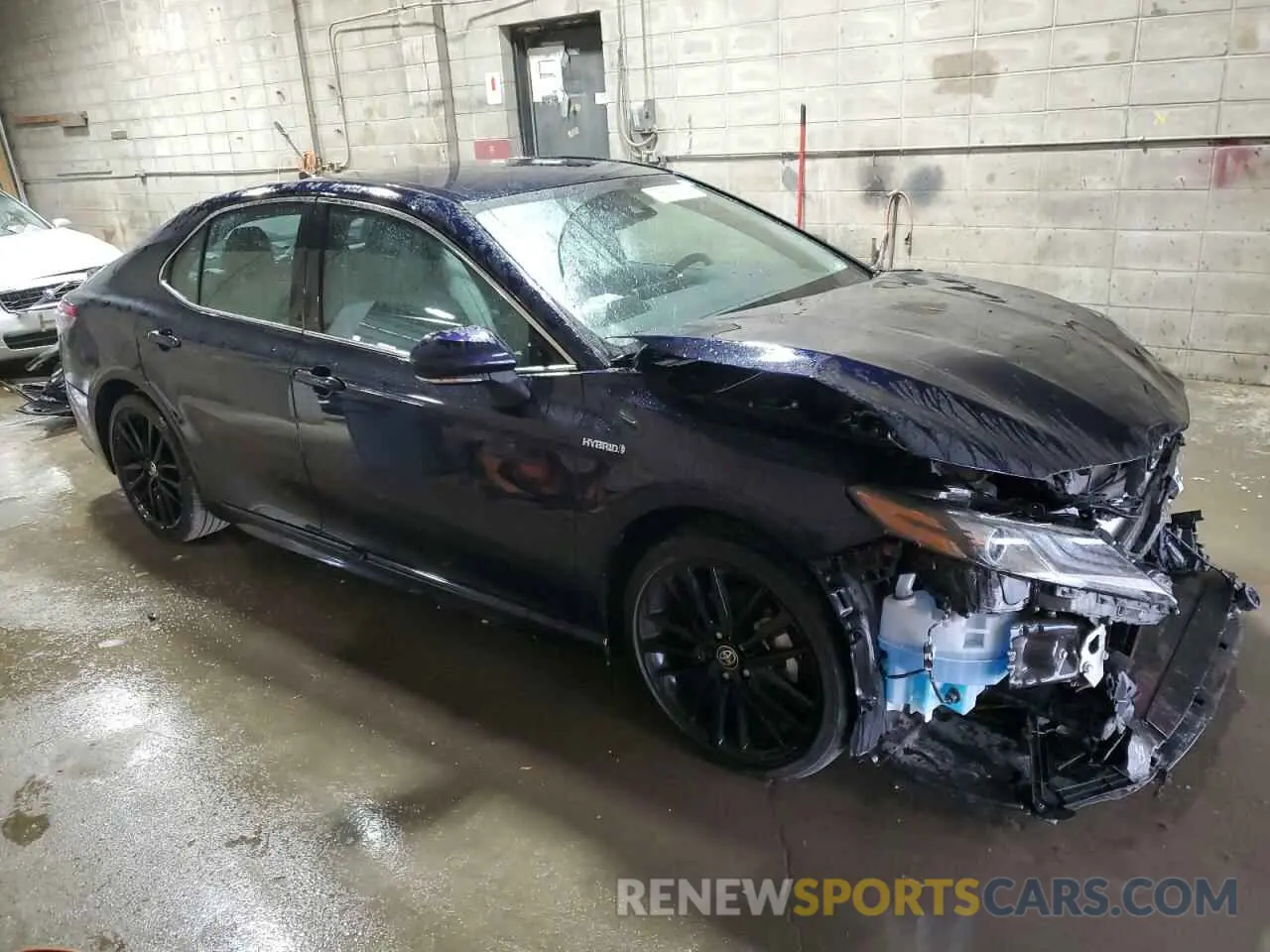 4 Photograph of a damaged car 4T1K31AK5MU569698 TOYOTA CAMRY 2021