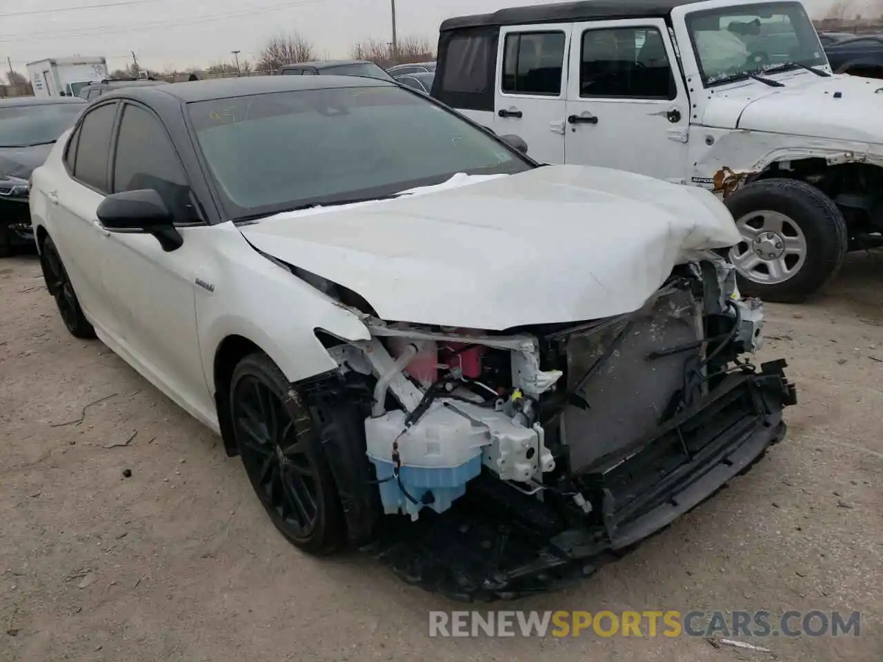 1 Photograph of a damaged car 4T1K31AK6MU020575 TOYOTA CAMRY 2021