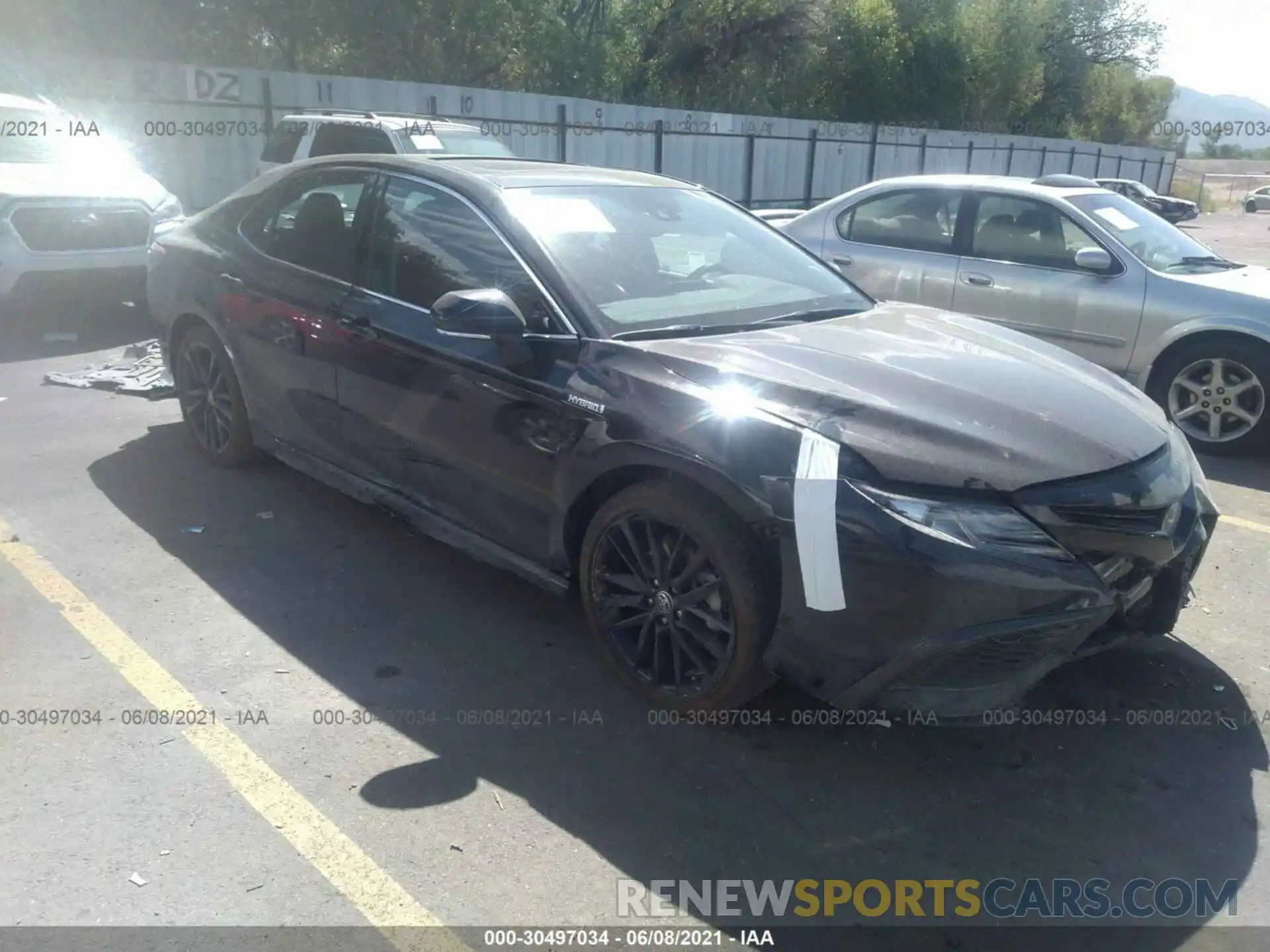 1 Photograph of a damaged car 4T1K31AK6MU550349 TOYOTA CAMRY 2021