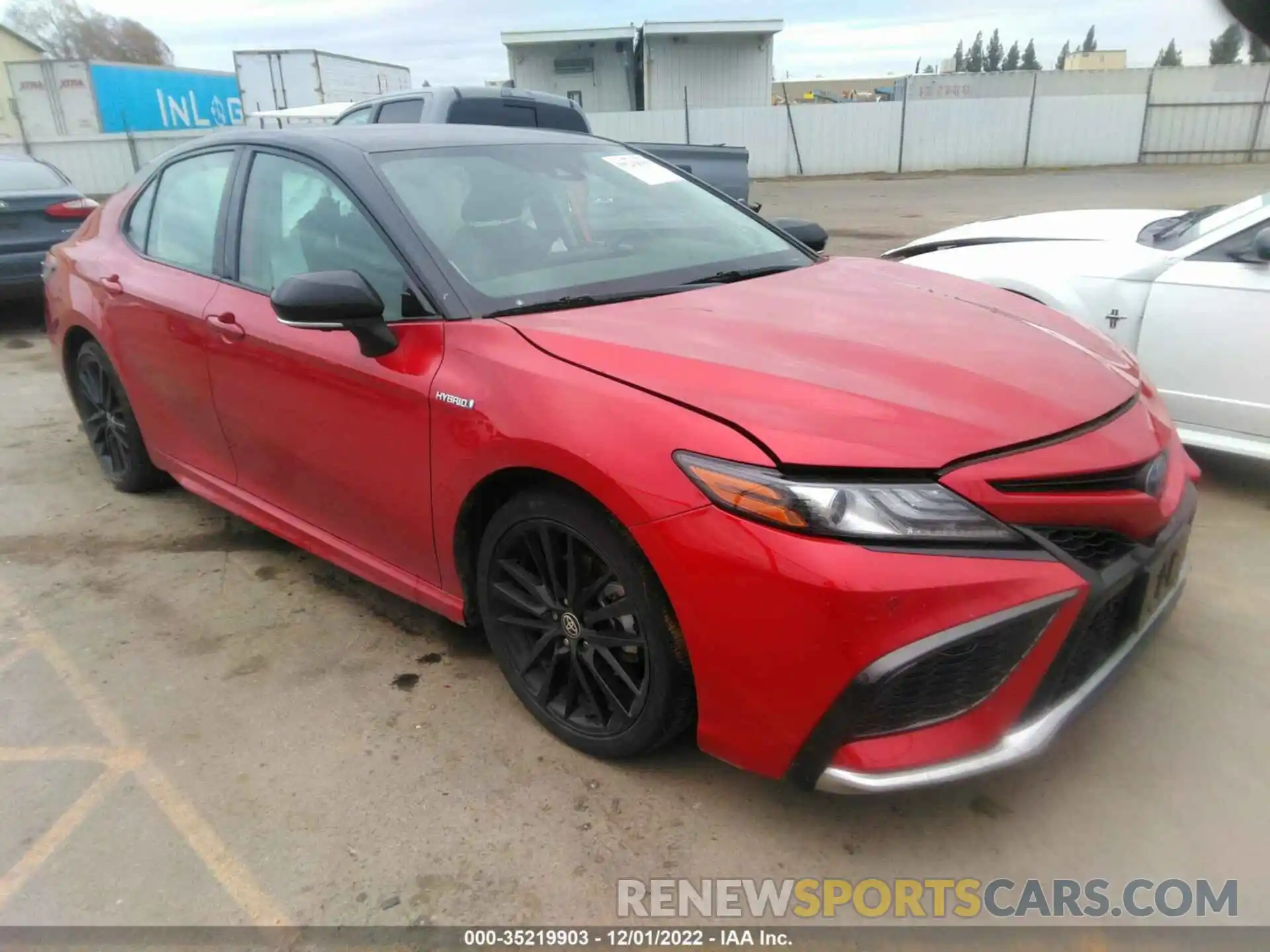 1 Photograph of a damaged car 4T1K31AK7MU020200 TOYOTA CAMRY 2021