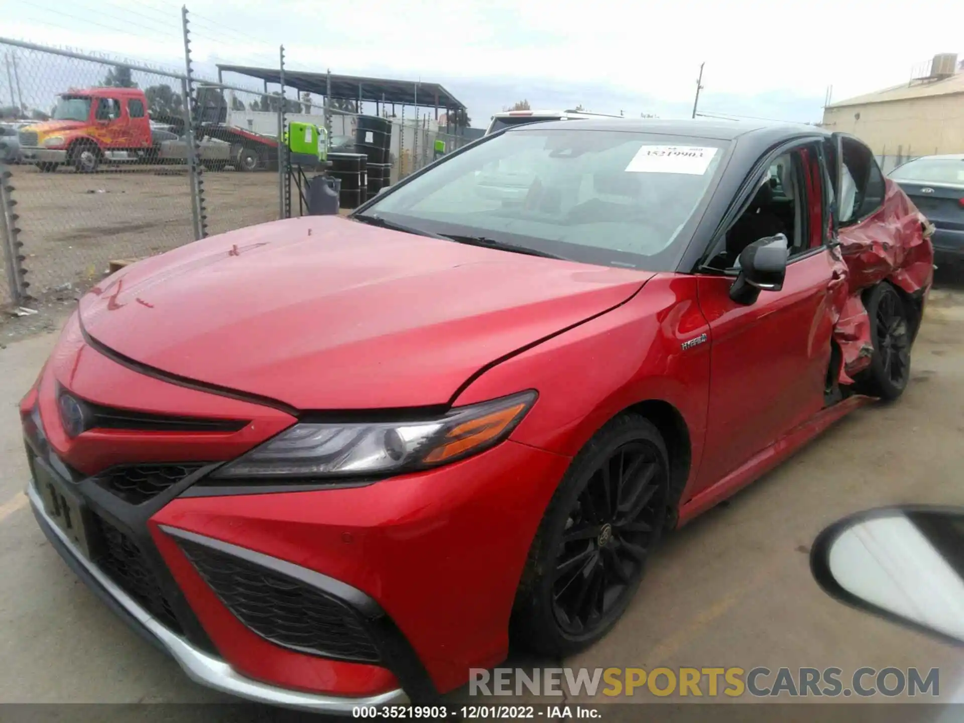 2 Photograph of a damaged car 4T1K31AK7MU020200 TOYOTA CAMRY 2021