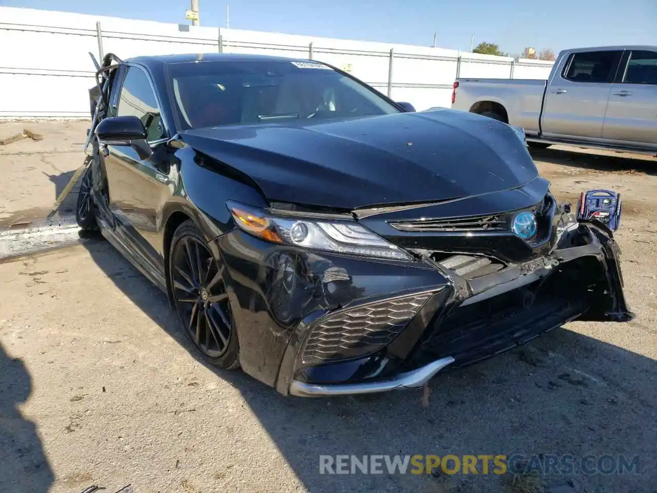 1 Photograph of a damaged car 4T1K31AK7MU547816 TOYOTA CAMRY 2021