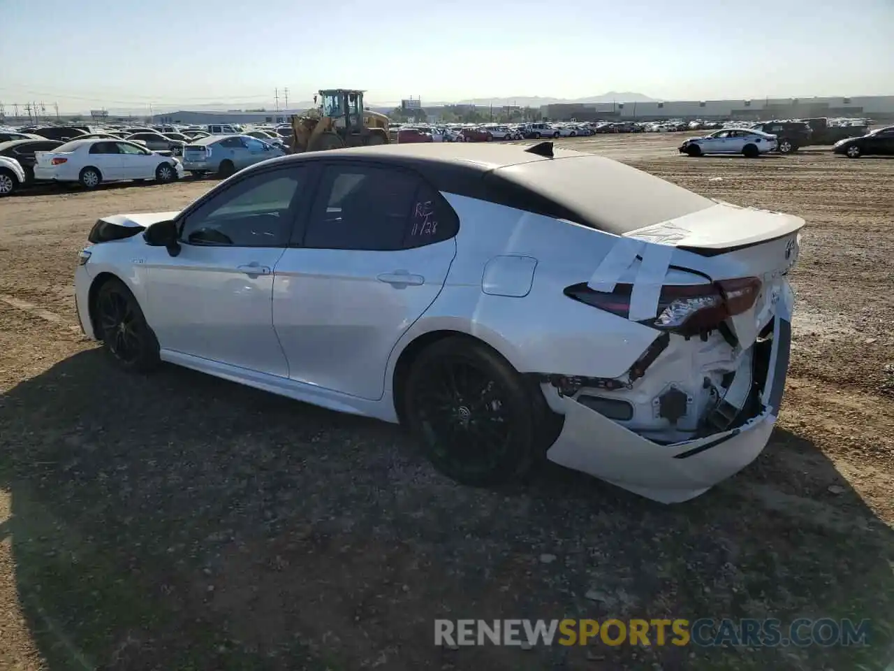 2 Photograph of a damaged car 4T1K31AK9MU020800 TOYOTA CAMRY 2021