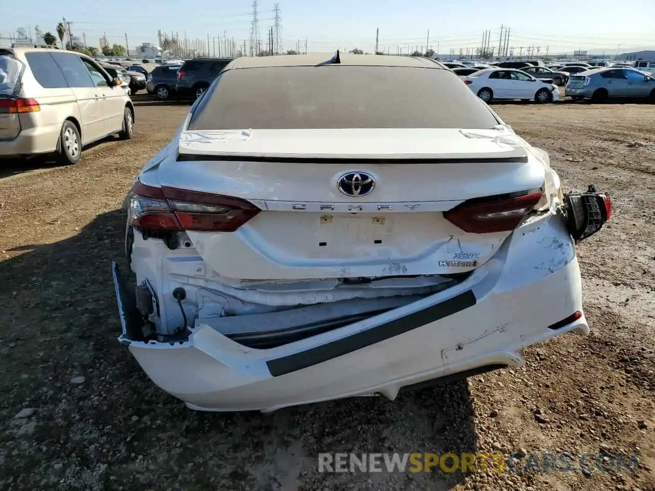 6 Photograph of a damaged car 4T1K31AK9MU020800 TOYOTA CAMRY 2021