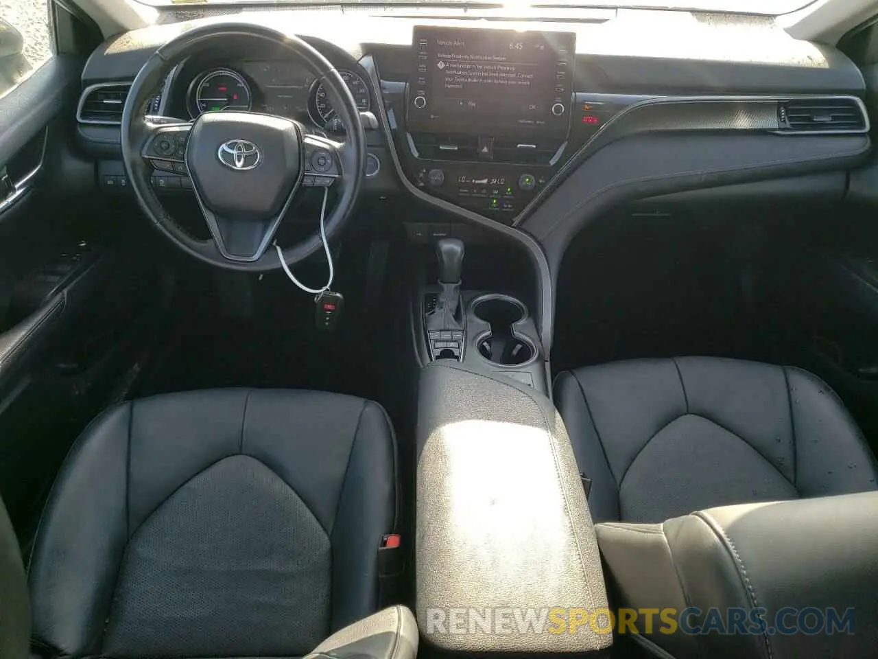 8 Photograph of a damaged car 4T1K31AK9MU549695 TOYOTA CAMRY 2021