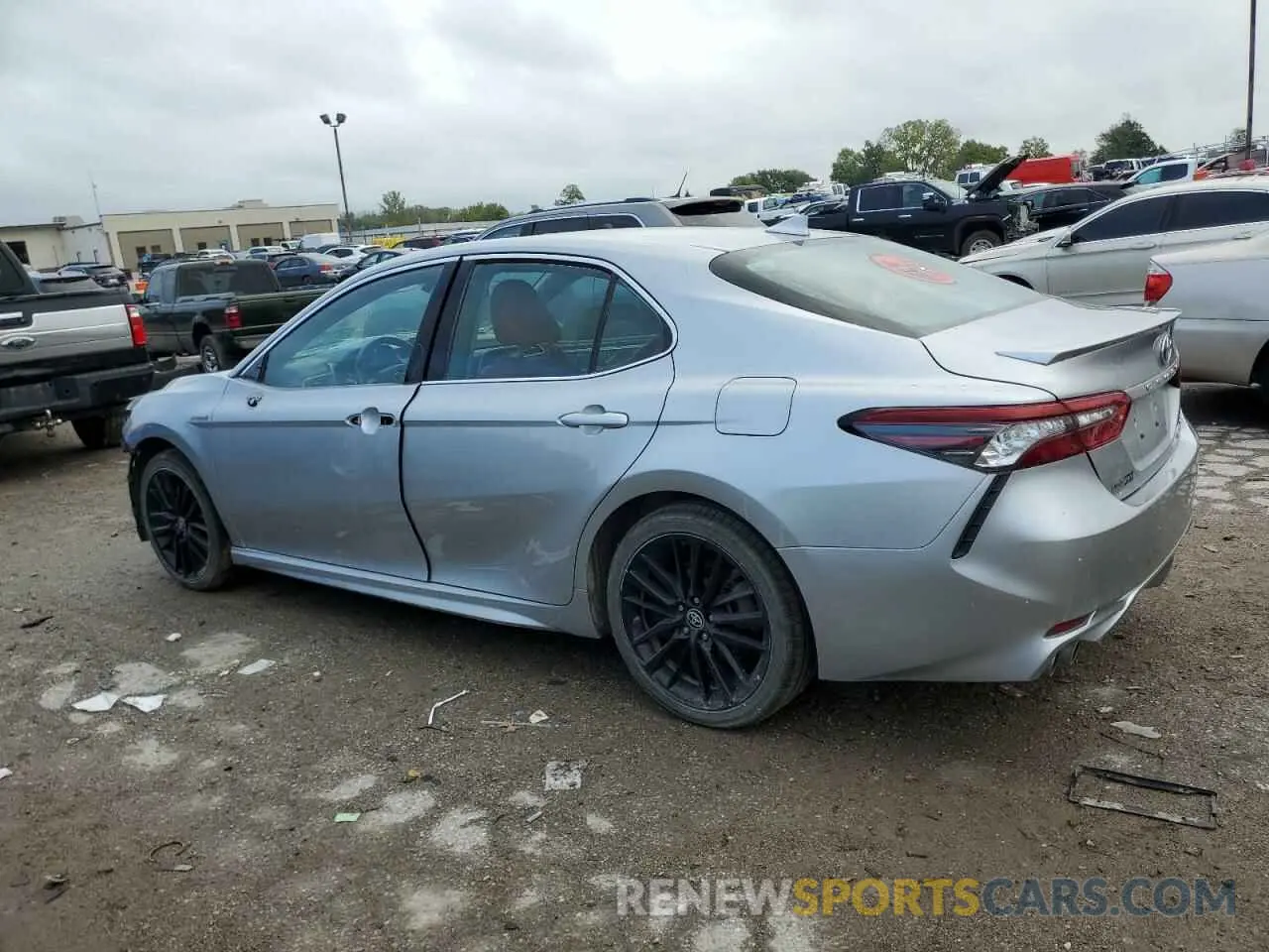 2 Photograph of a damaged car 4T1K31AK9MU551320 TOYOTA CAMRY 2021