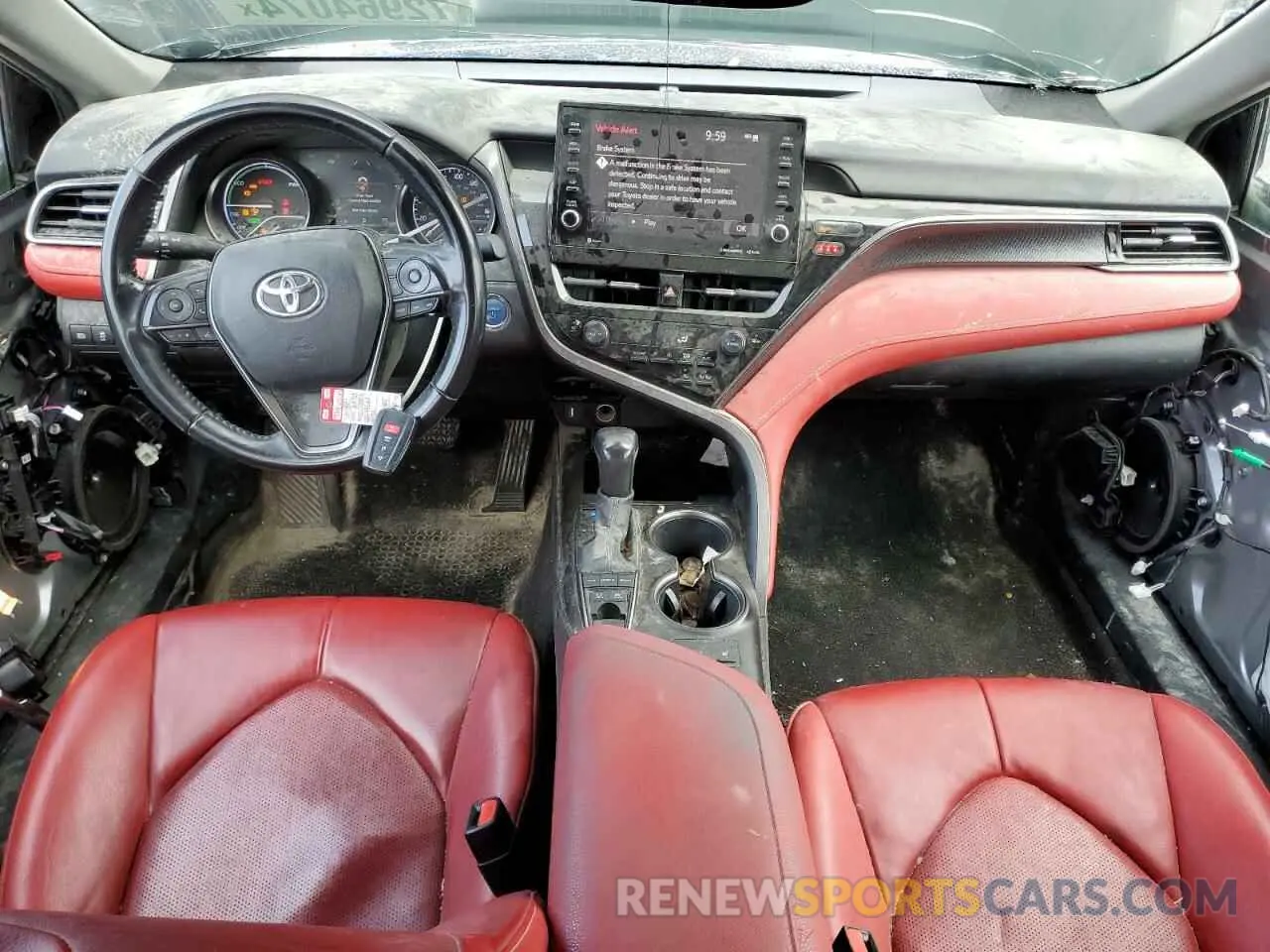 8 Photograph of a damaged car 4T1K31AK9MU551320 TOYOTA CAMRY 2021