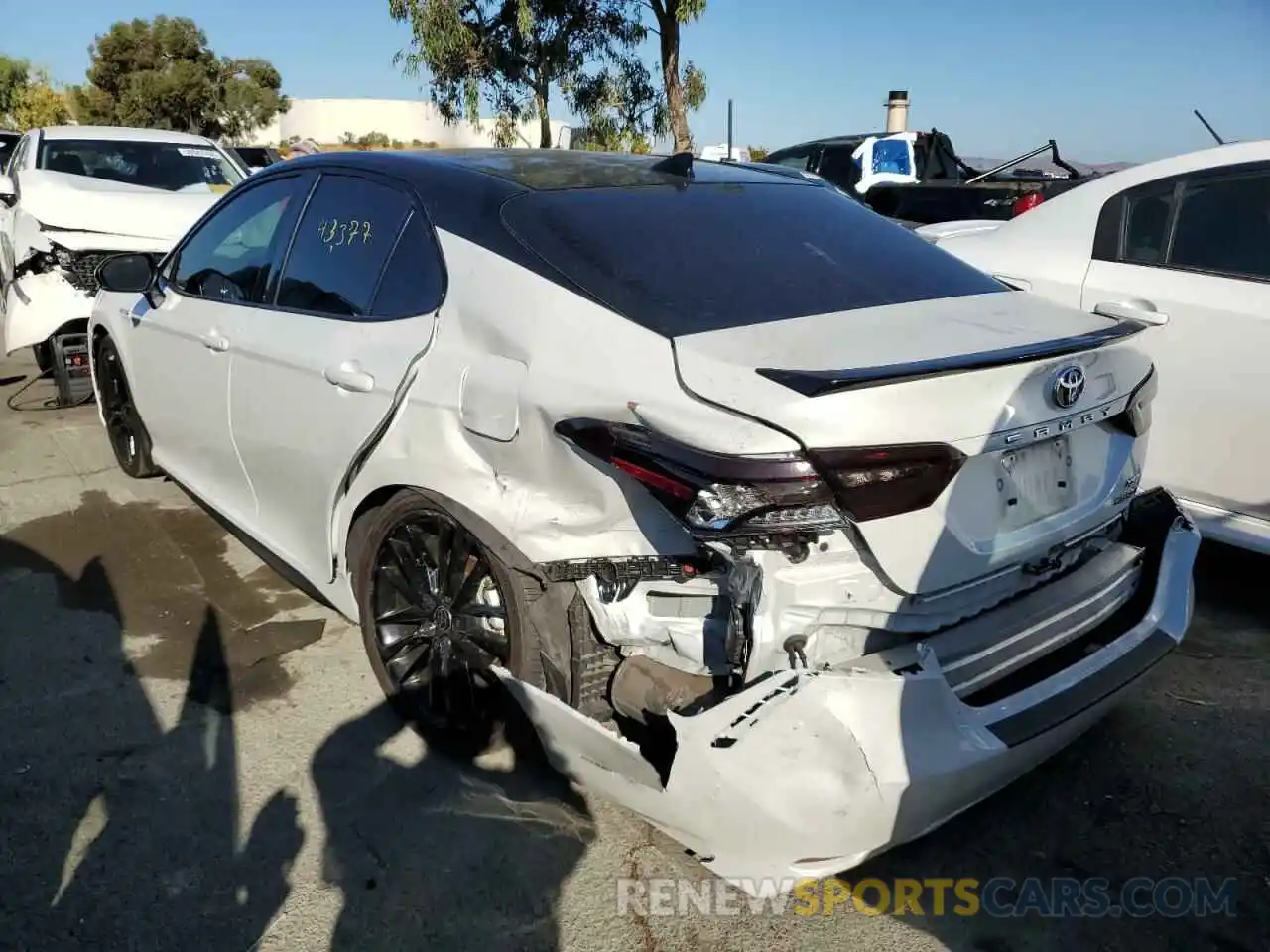 3 Photograph of a damaged car 4T1K31AKXMU022099 TOYOTA CAMRY 2021