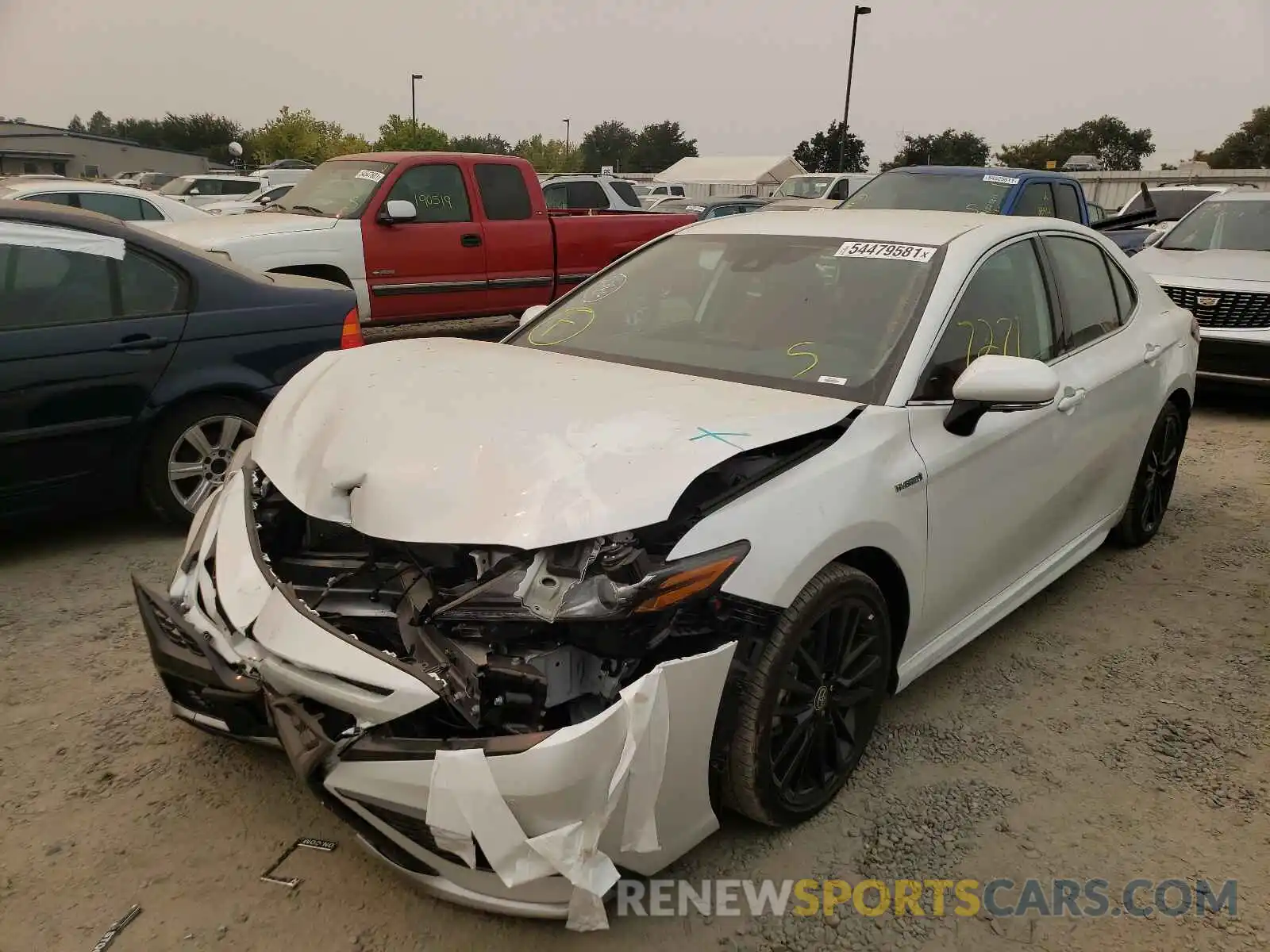 2 Photograph of a damaged car 4T1K31AKXMU549737 TOYOTA CAMRY 2021