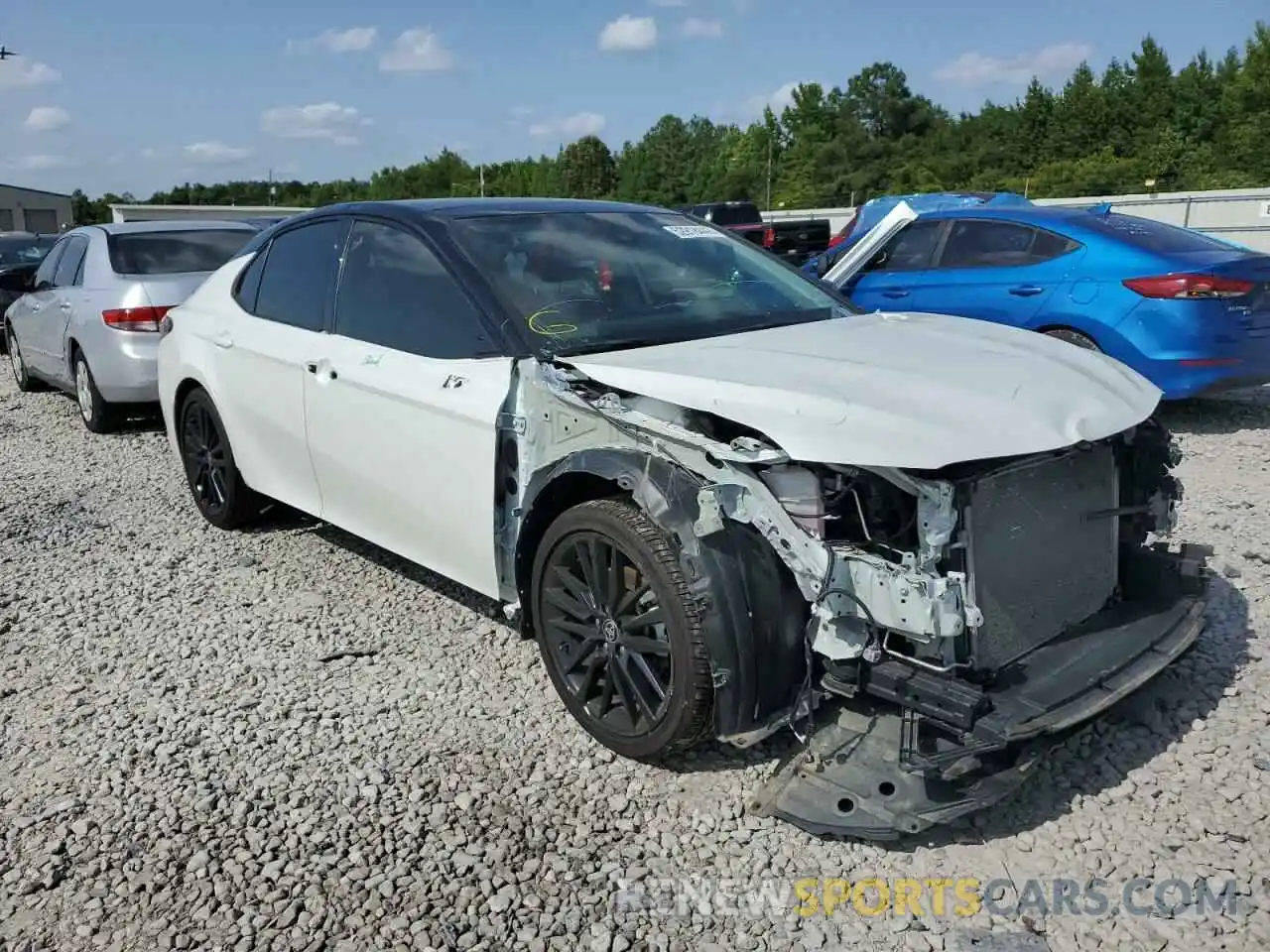 1 Photograph of a damaged car 4T1K61AK0MU405122 TOYOTA CAMRY 2021